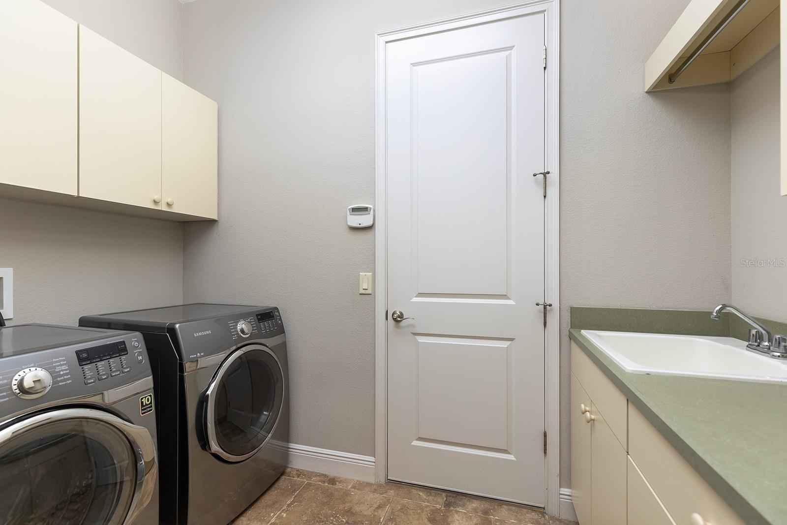 Image 18 of 27 For 11802 Waterstone Loop Drive