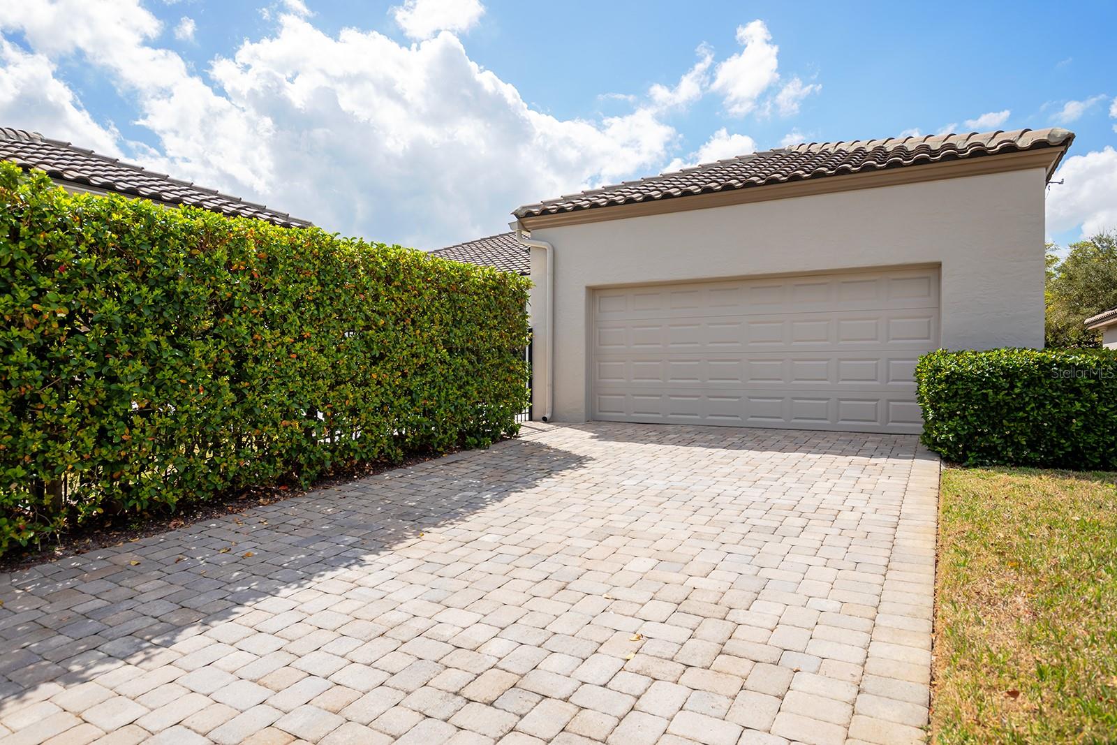 Image 23 of 27 For 11802 Waterstone Loop Drive