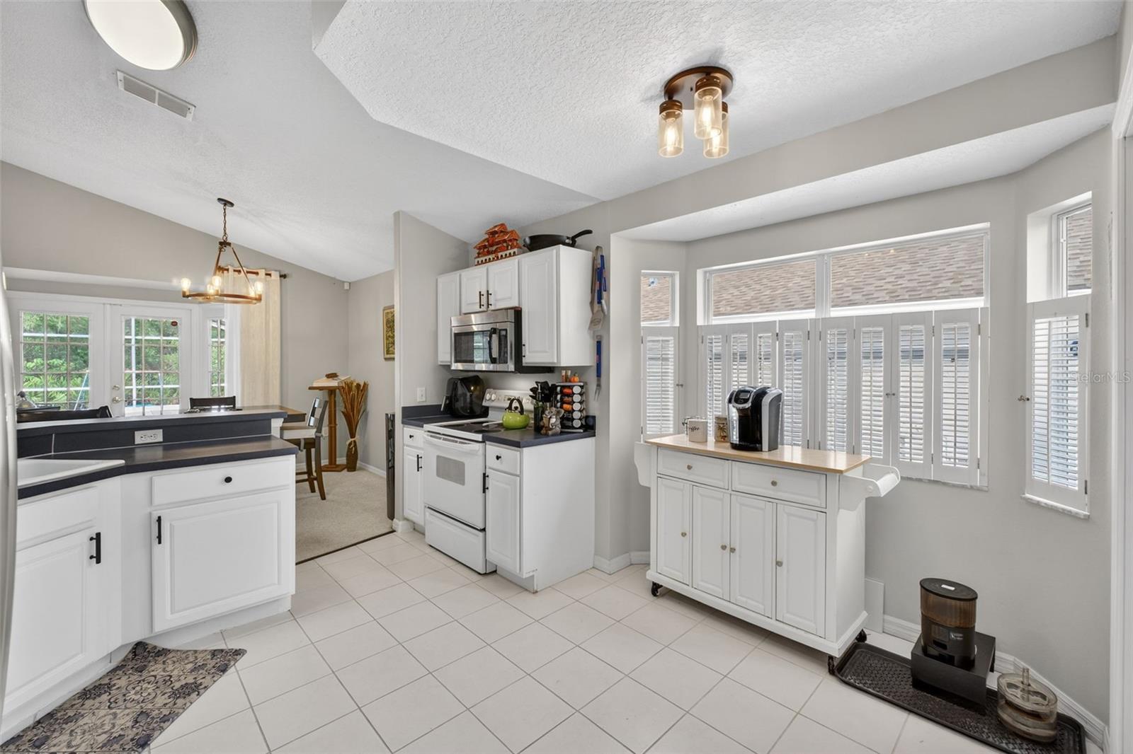 Image 12 of 37 For 257 Oak Chase Place