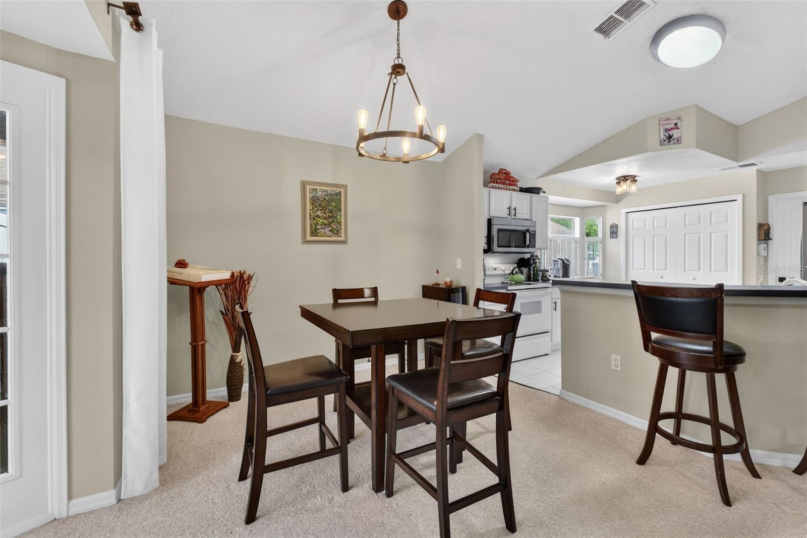 Image 14 of 37 For 257 Oak Chase Place