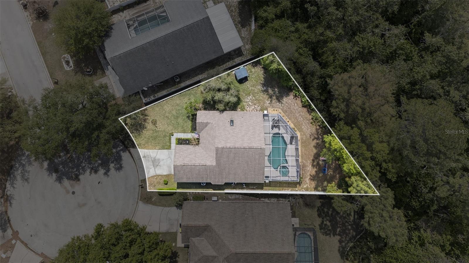 Image 4 of 37 For 257 Oak Chase Place