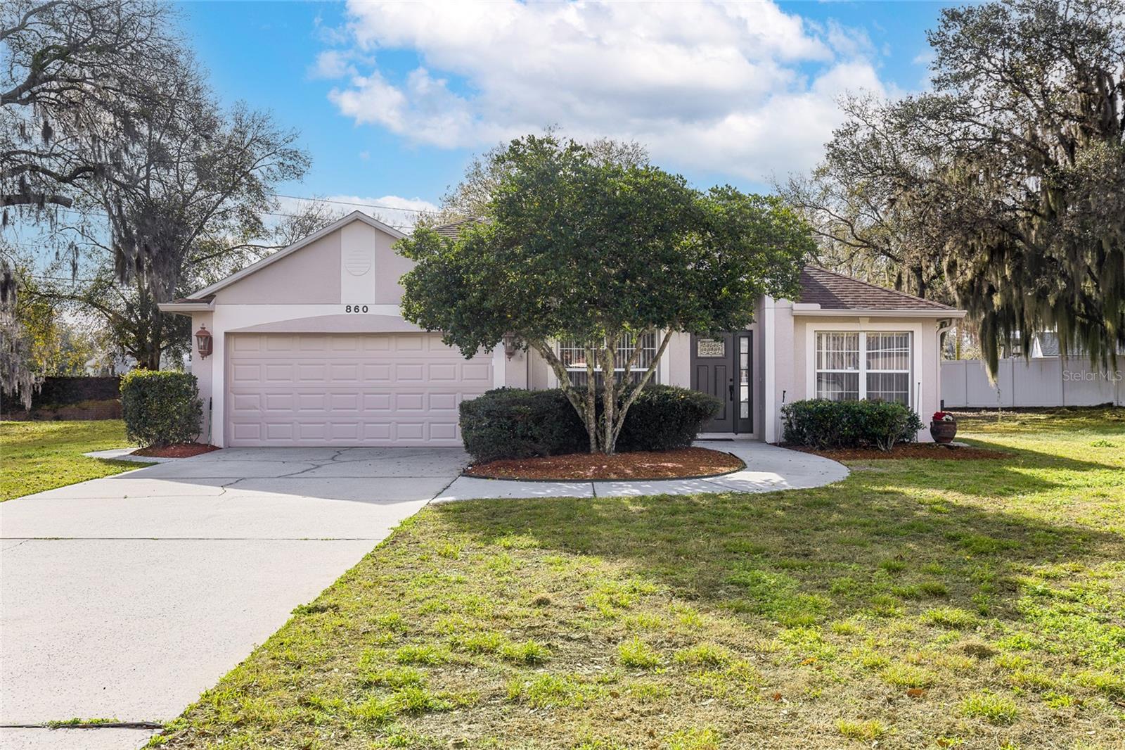 Details for 860 Grand Hughey Court, APOPKA, FL 32712