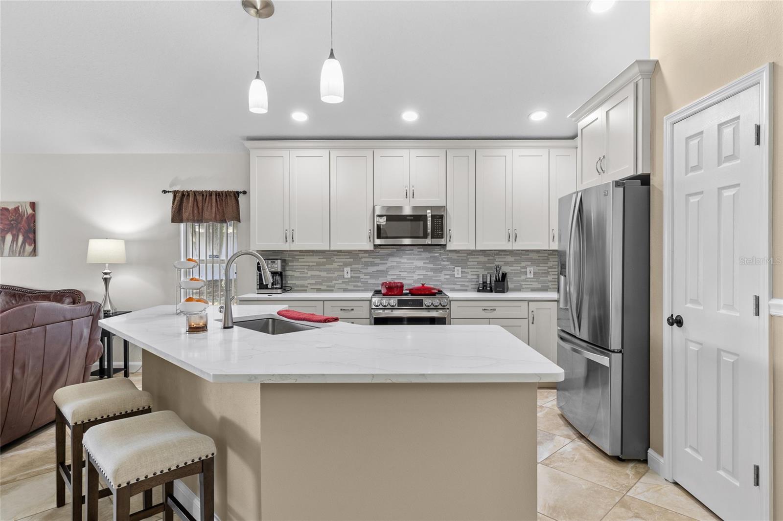 Image 12 of 52 For 860 Grand Hughey Court