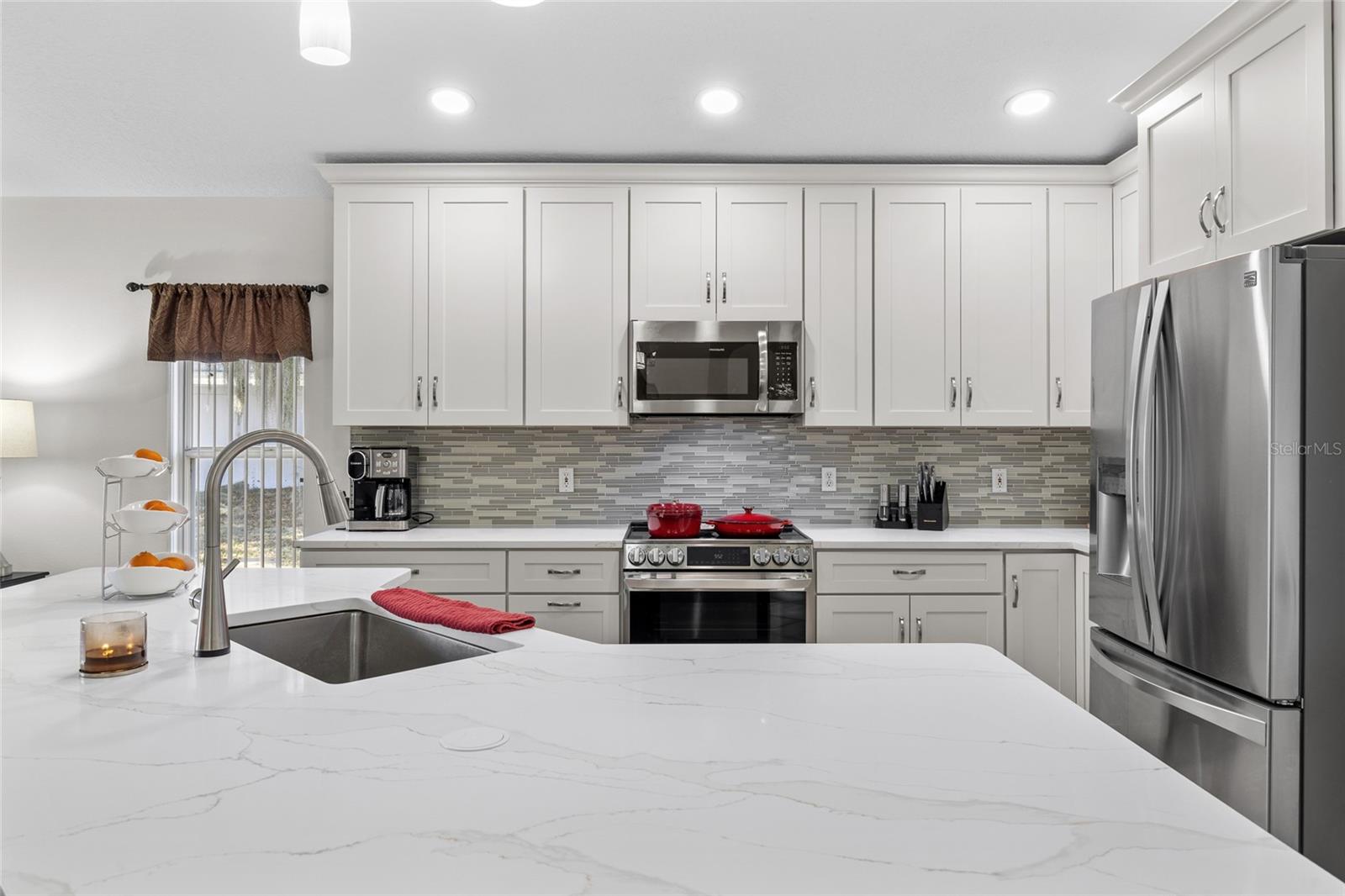 Image 13 of 52 For 860 Grand Hughey Court