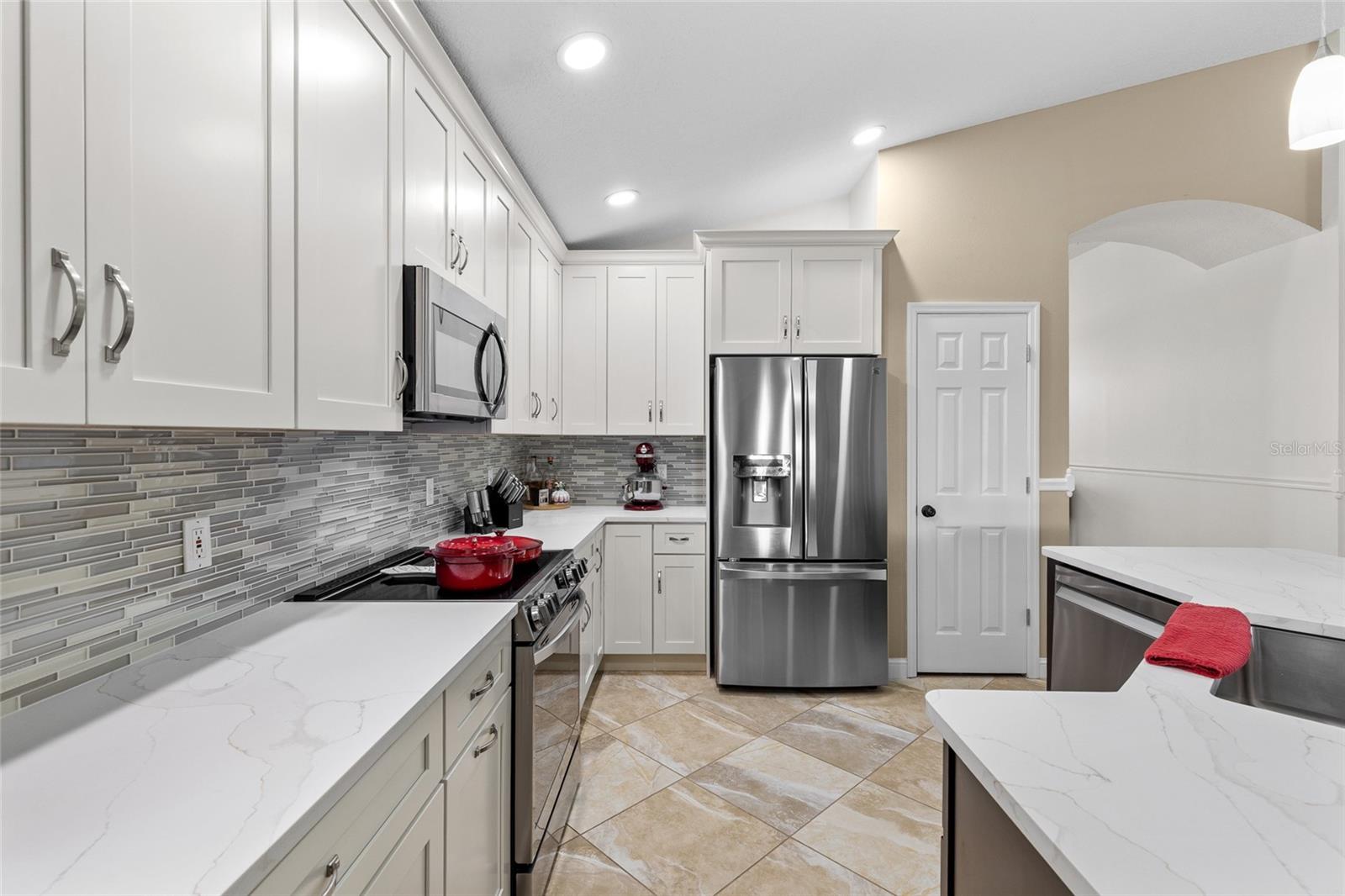 Image 14 of 52 For 860 Grand Hughey Court