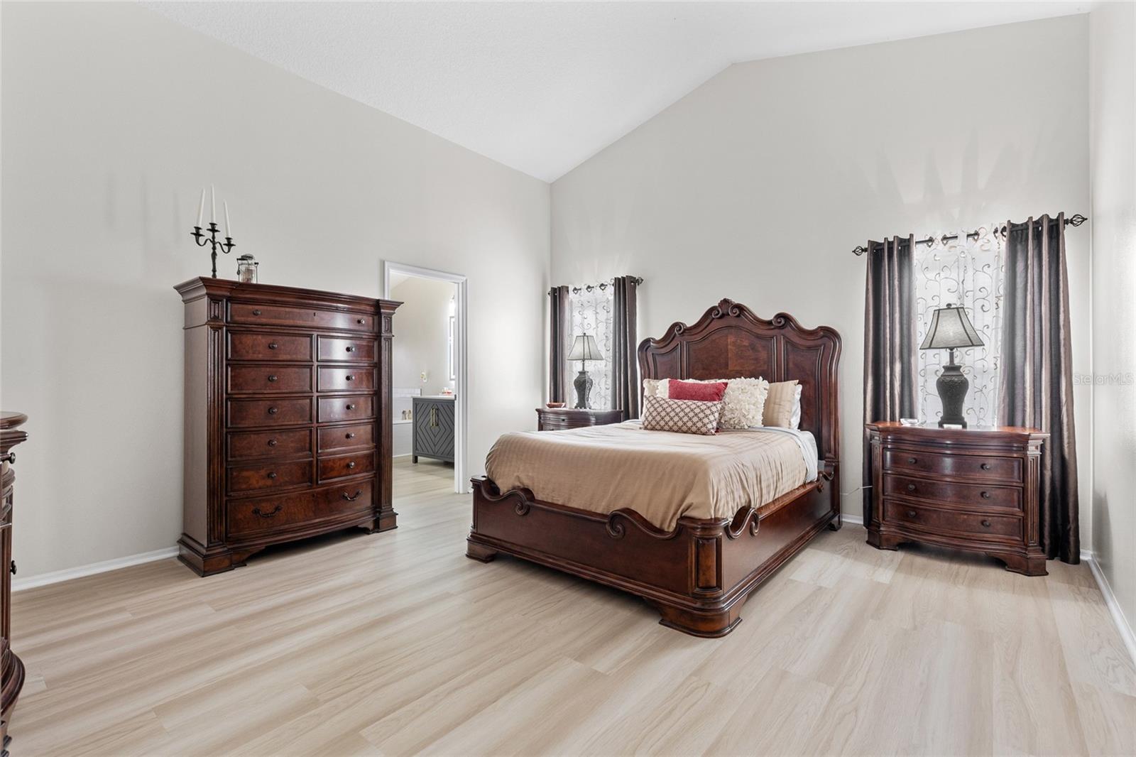 Image 22 of 52 For 860 Grand Hughey Court