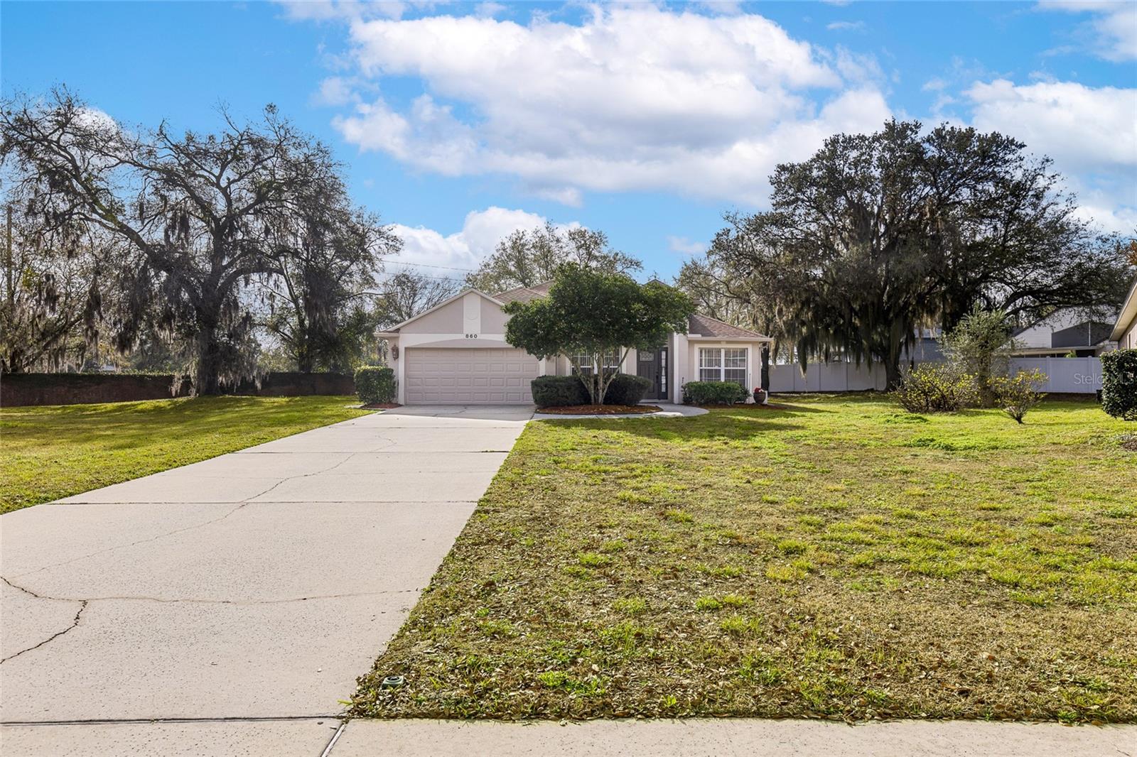 Image 3 of 52 For 860 Grand Hughey Court