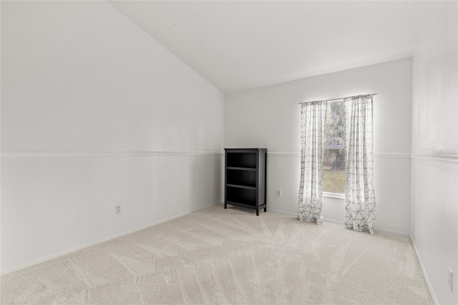 Image 33 of 52 For 860 Grand Hughey Court