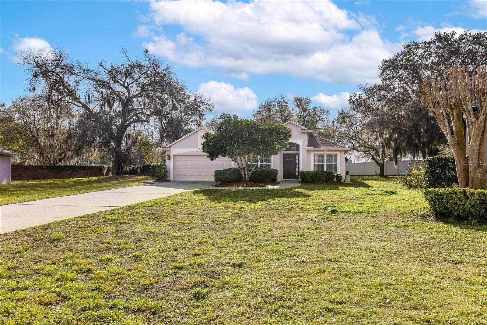 Image 5 of 52 For 860 Grand Hughey Court