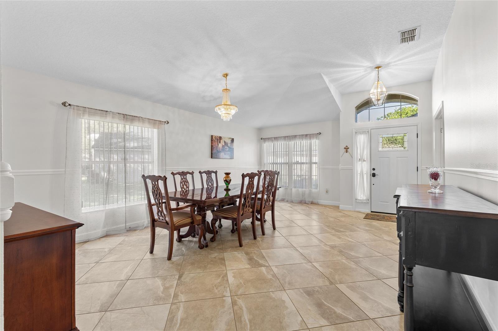 Image 7 of 52 For 860 Grand Hughey Court