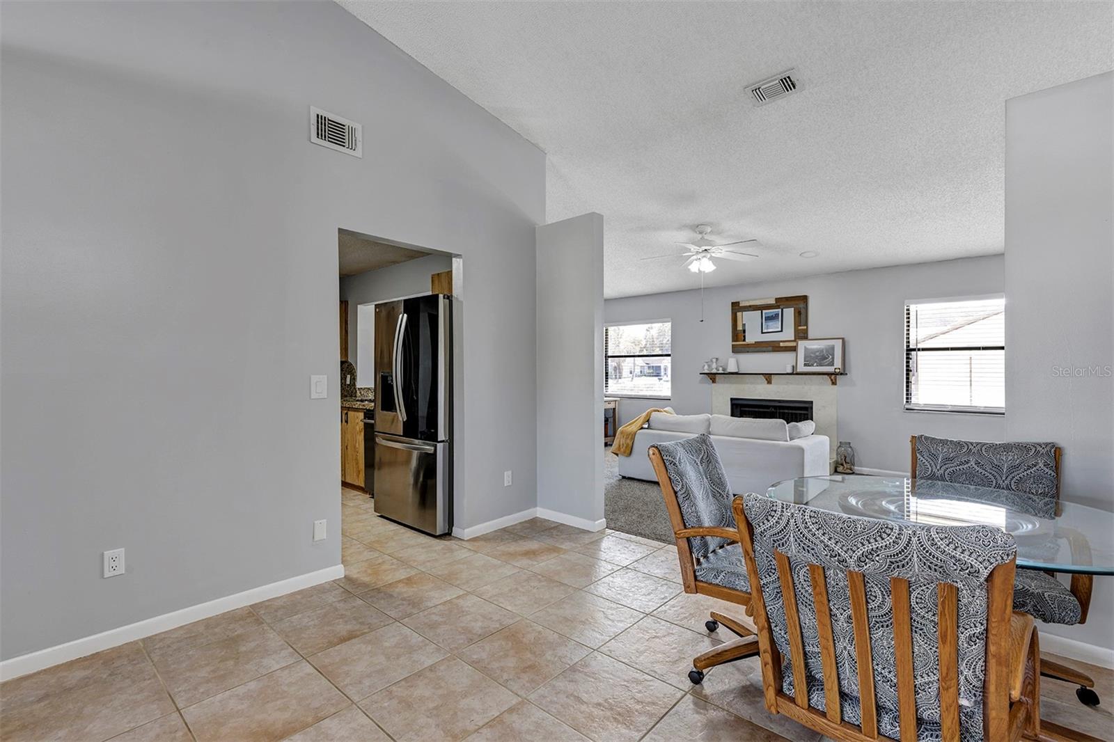 Image 11 of 55 For 202 Holden Terrace