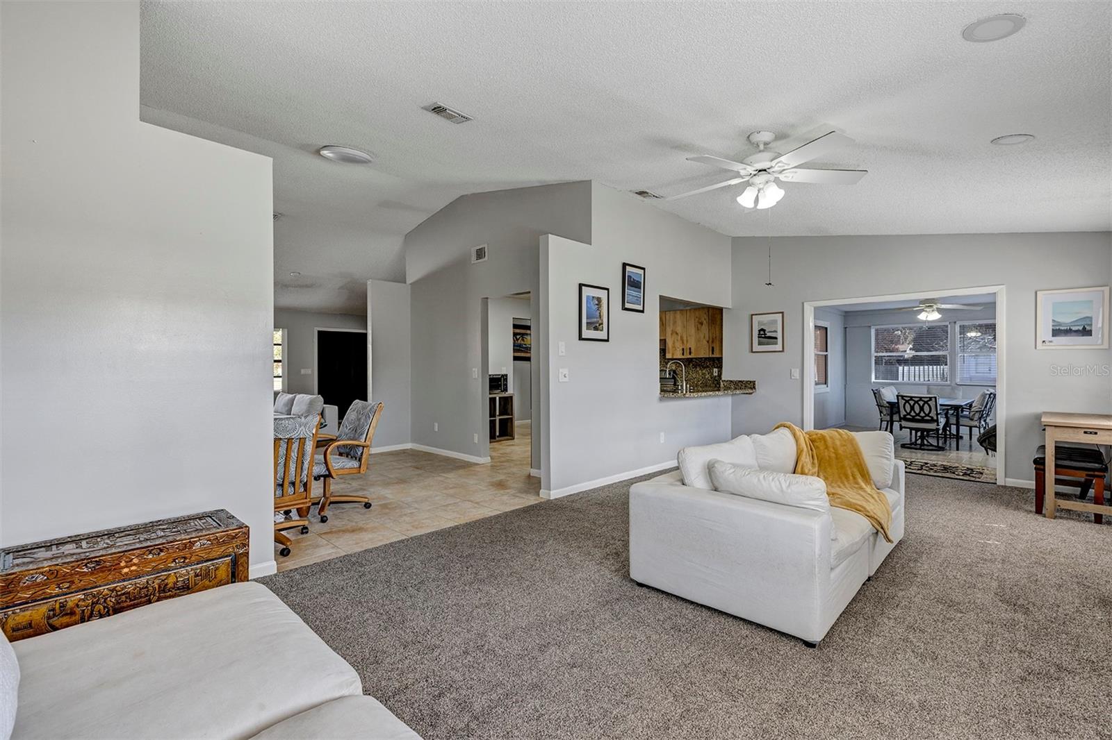 Image 14 of 55 For 202 Holden Terrace