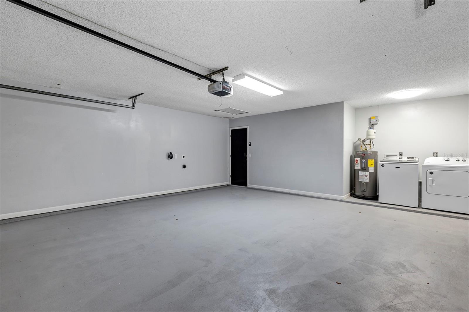 Image 43 of 55 For 202 Holden Terrace