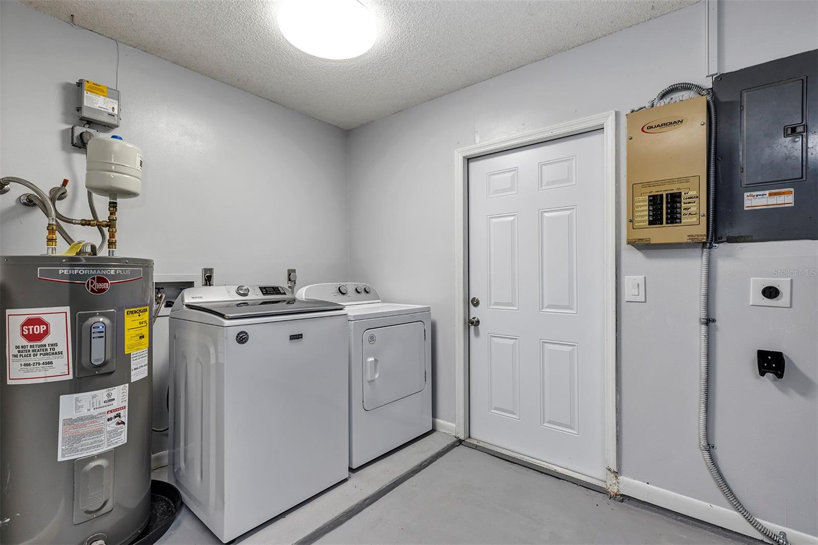 Image 44 of 55 For 202 Holden Terrace