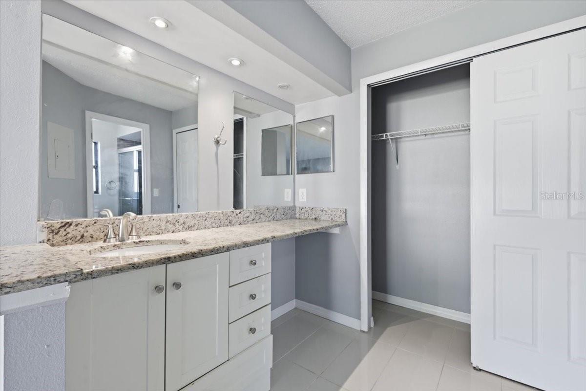 Image 10 of 20 For 7813 Sugar Brook Court 7813