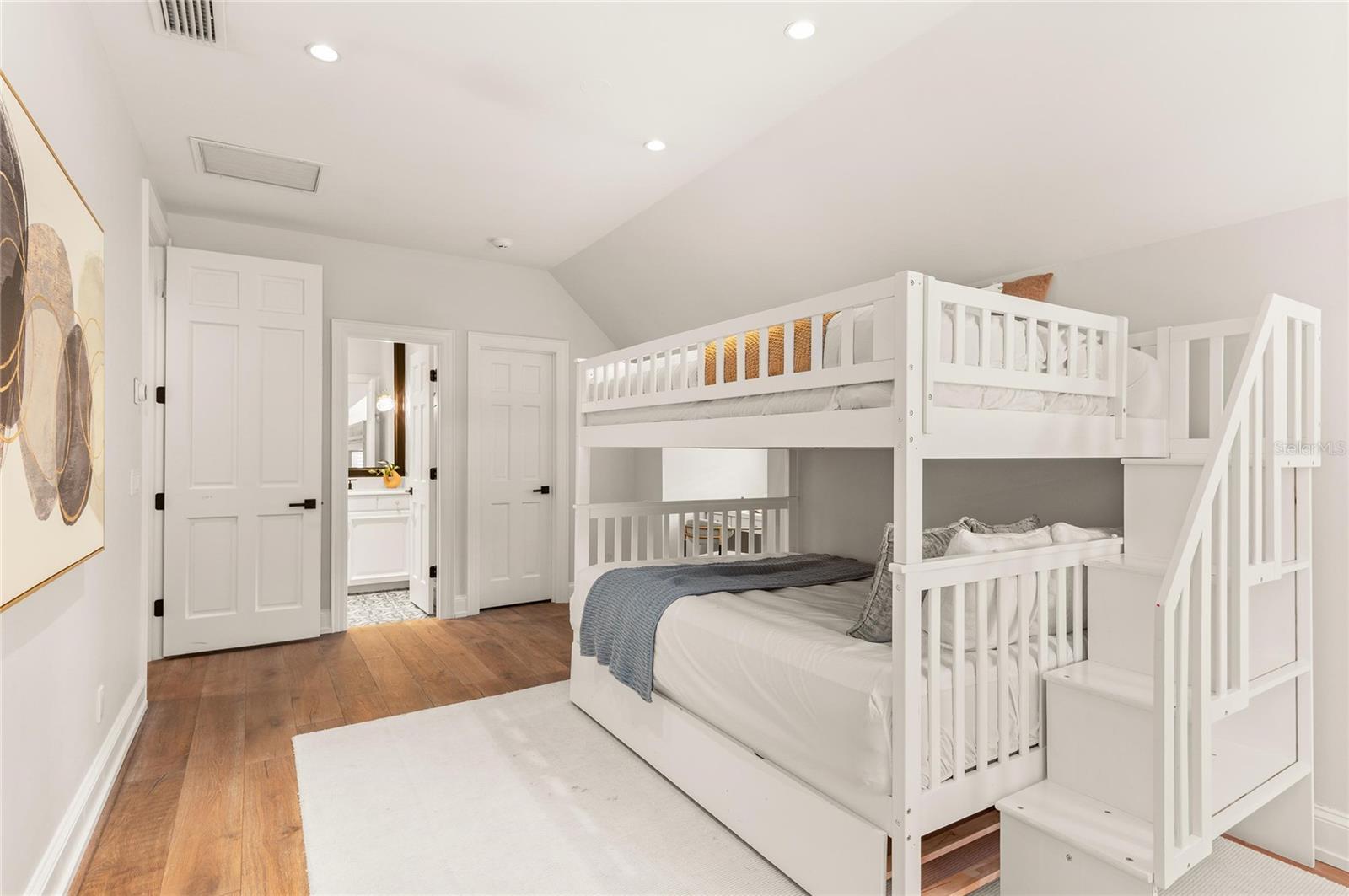 Image 35 of 58 For 1260 Alabama Drive