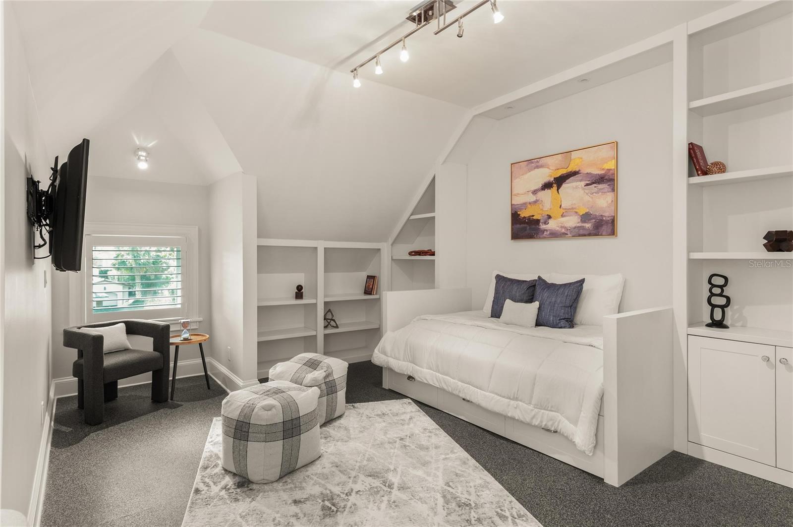 Image 37 of 58 For 1260 Alabama Drive