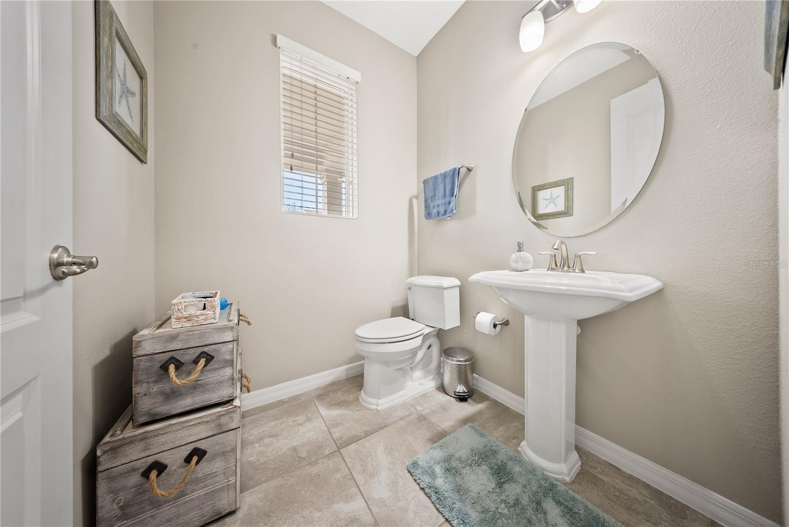 Image 10 of 47 For 15196 Newtonia Street