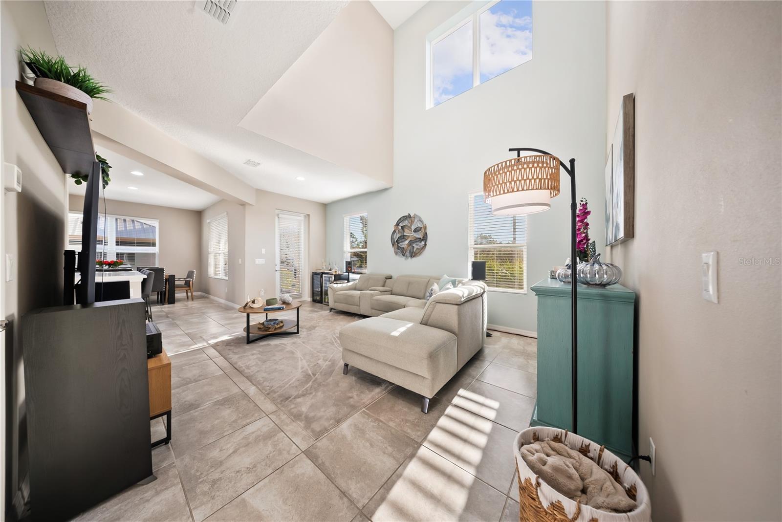 Image 12 of 47 For 15196 Newtonia Street