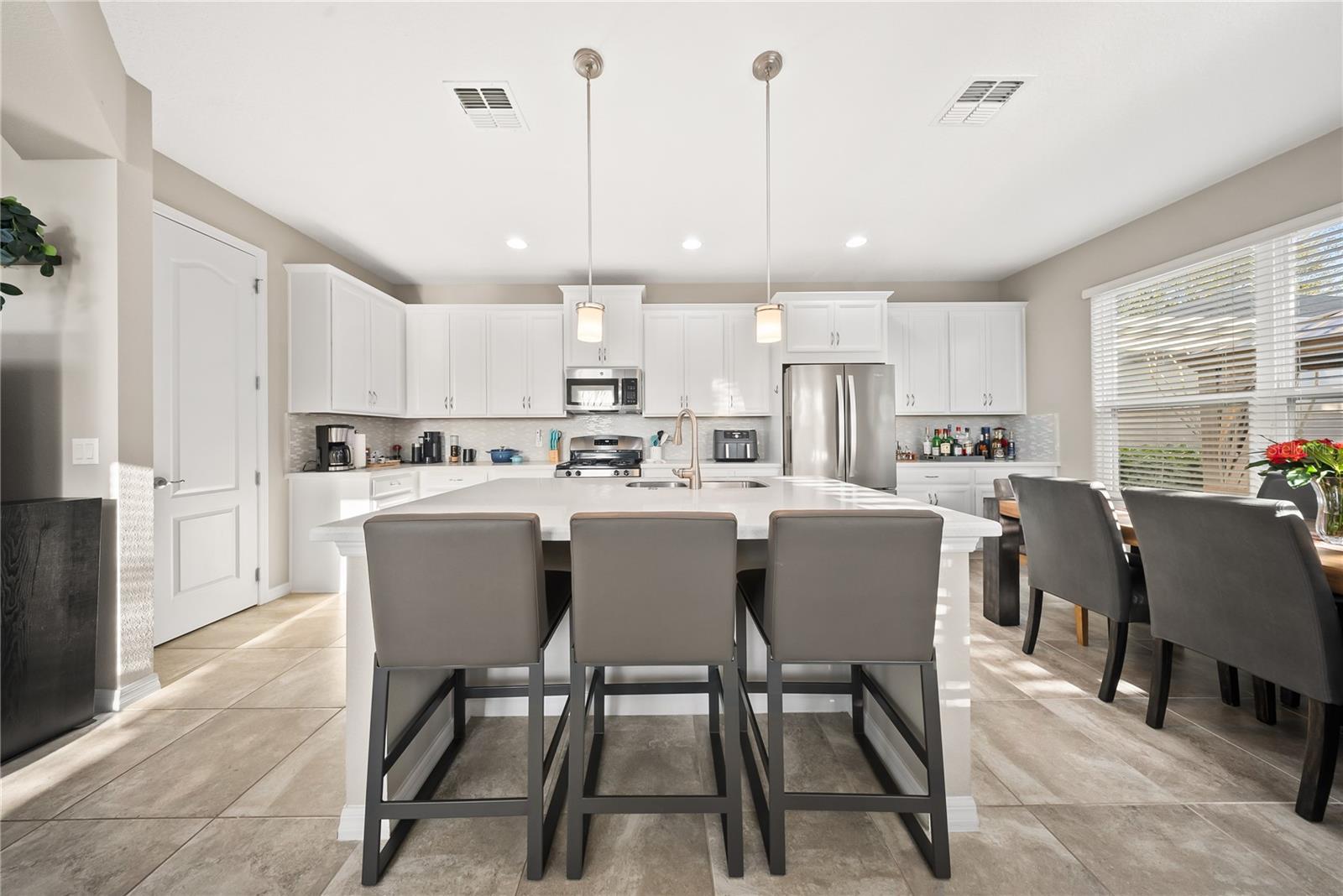 Image 15 of 47 For 15196 Newtonia Street