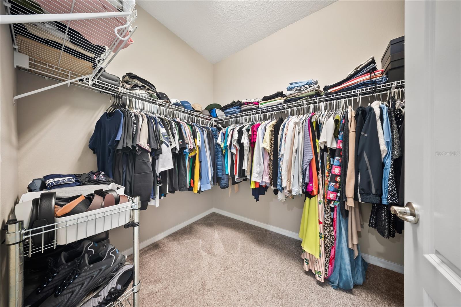 Image 29 of 47 For 15196 Newtonia Street