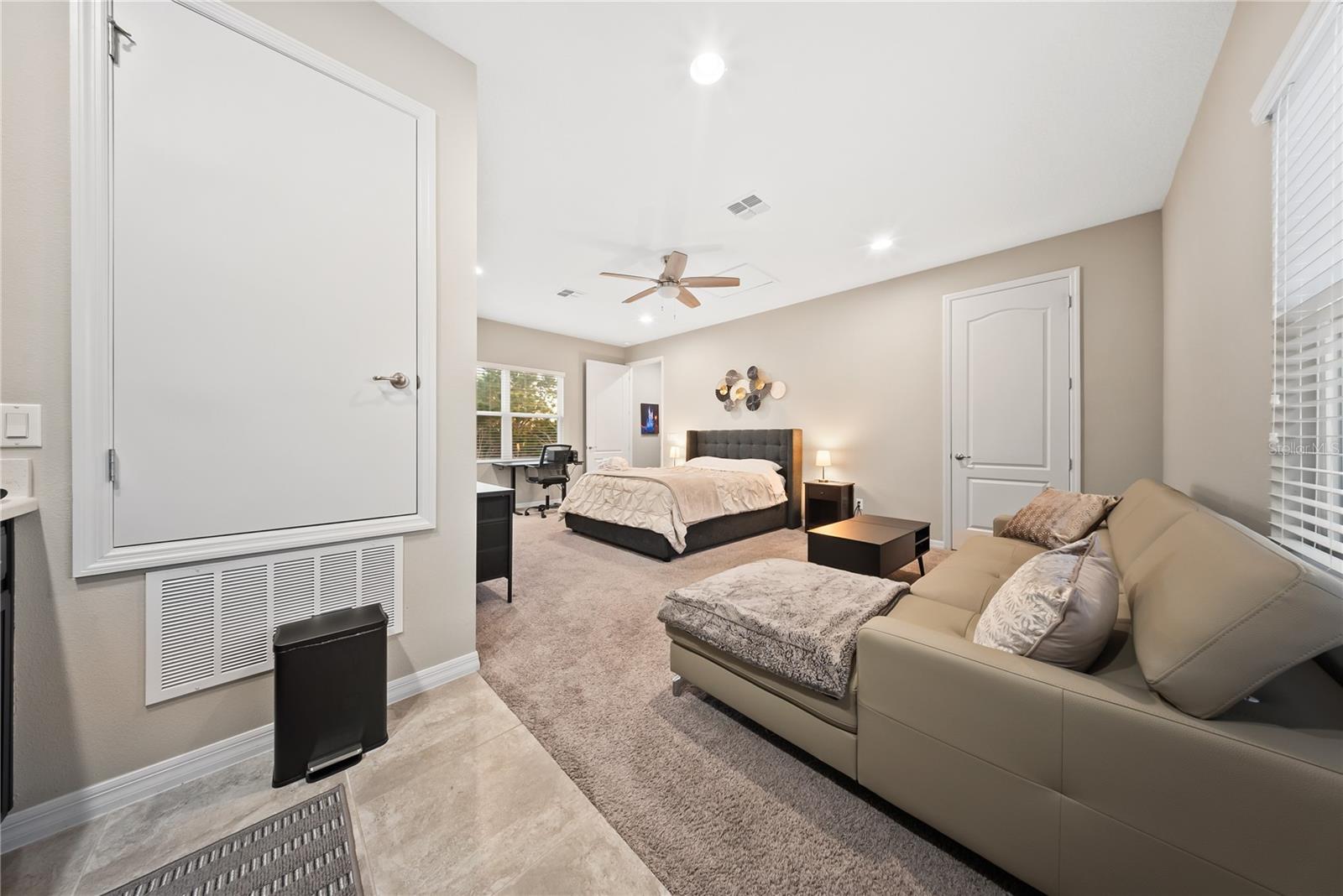 Image 34 of 47 For 15196 Newtonia Street