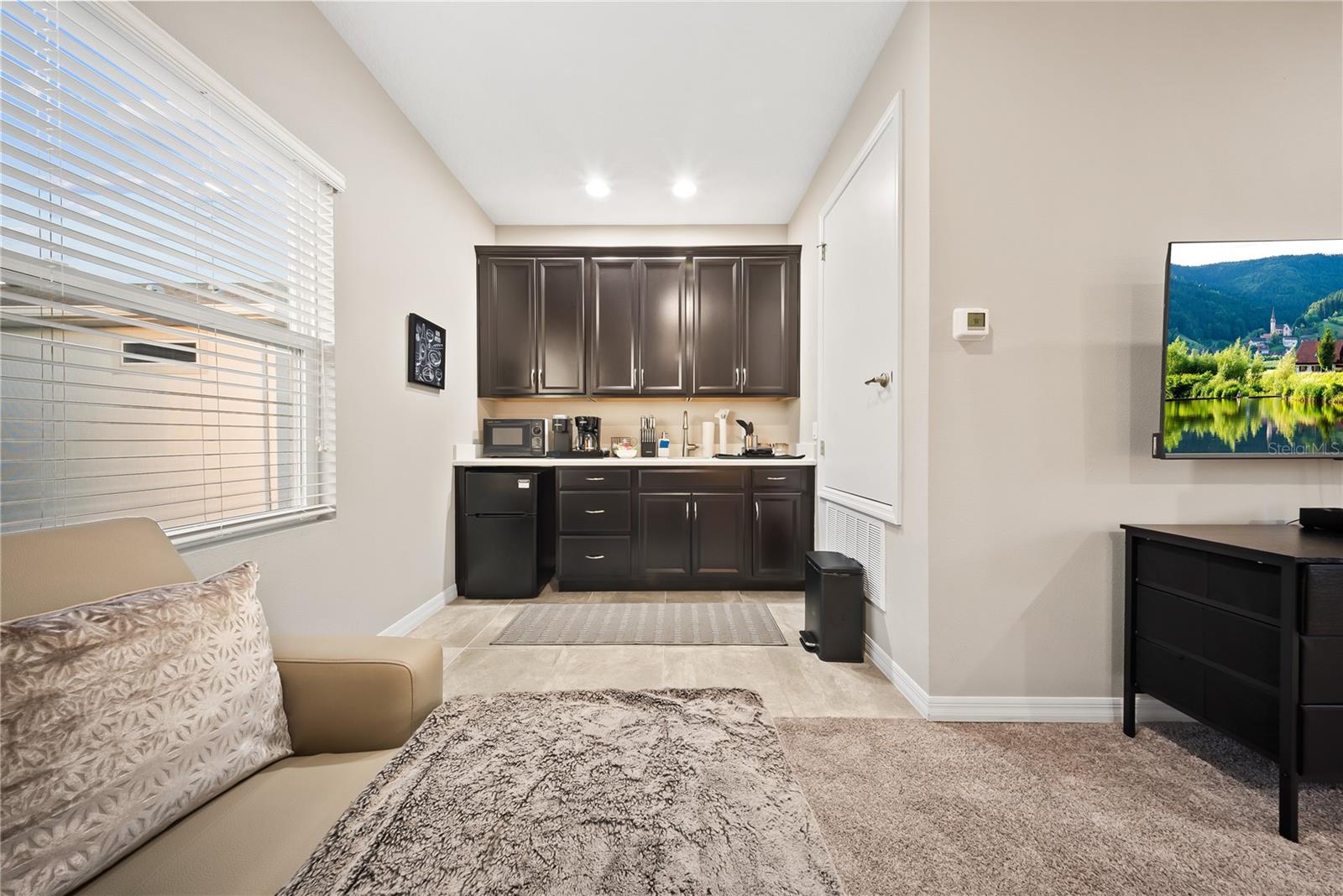 Image 35 of 47 For 15196 Newtonia Street