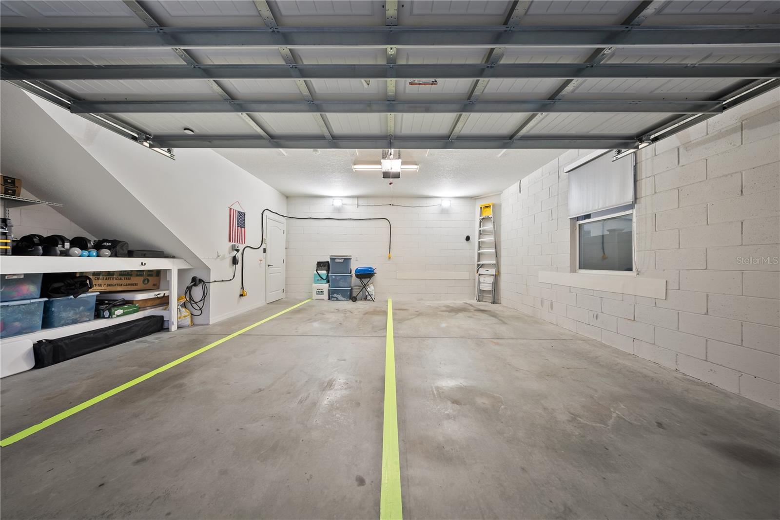 Image 37 of 47 For 15196 Newtonia Street