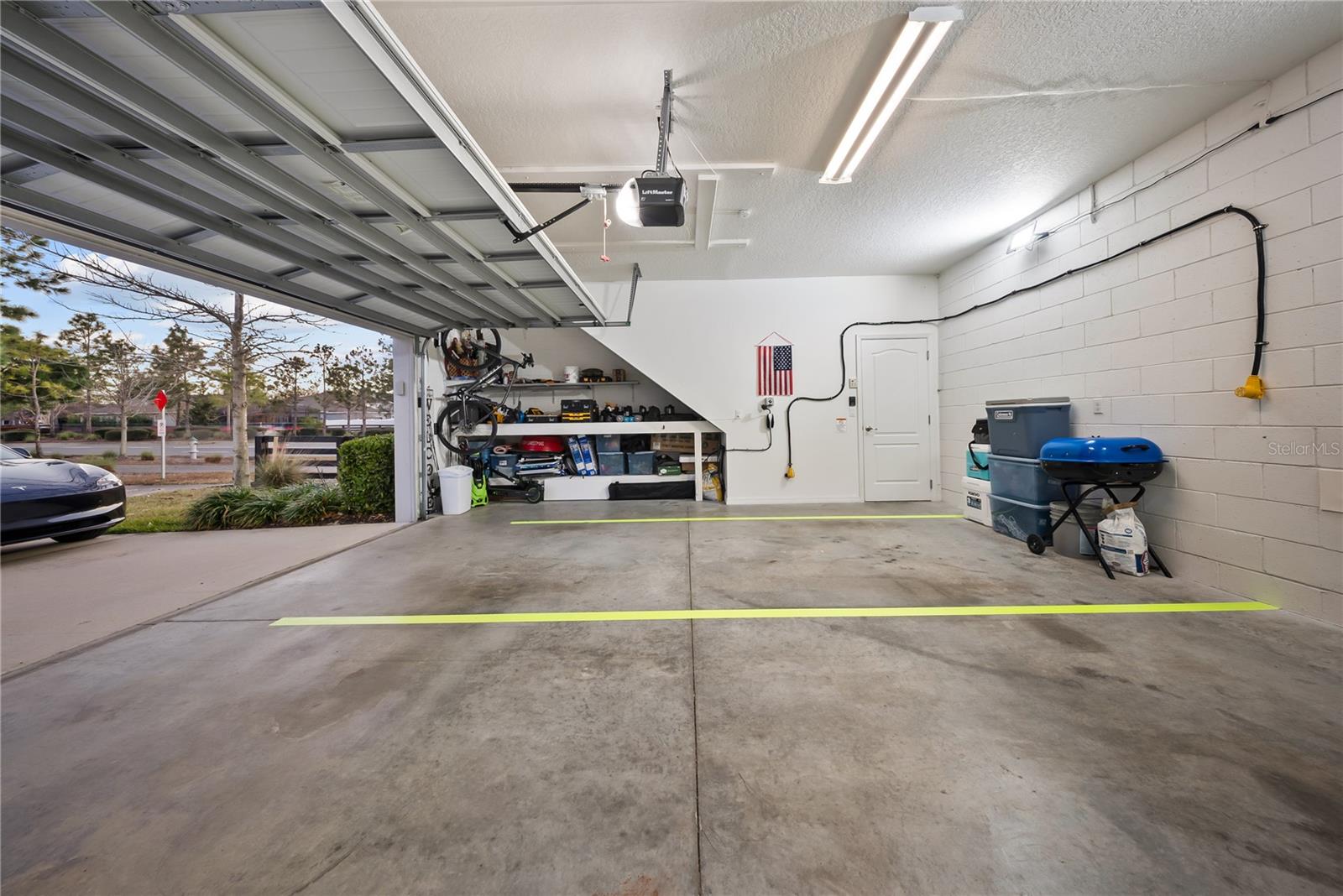 Image 38 of 47 For 15196 Newtonia Street