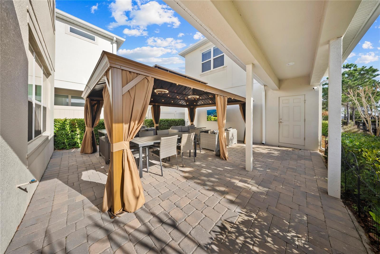 Image 39 of 47 For 15196 Newtonia Street