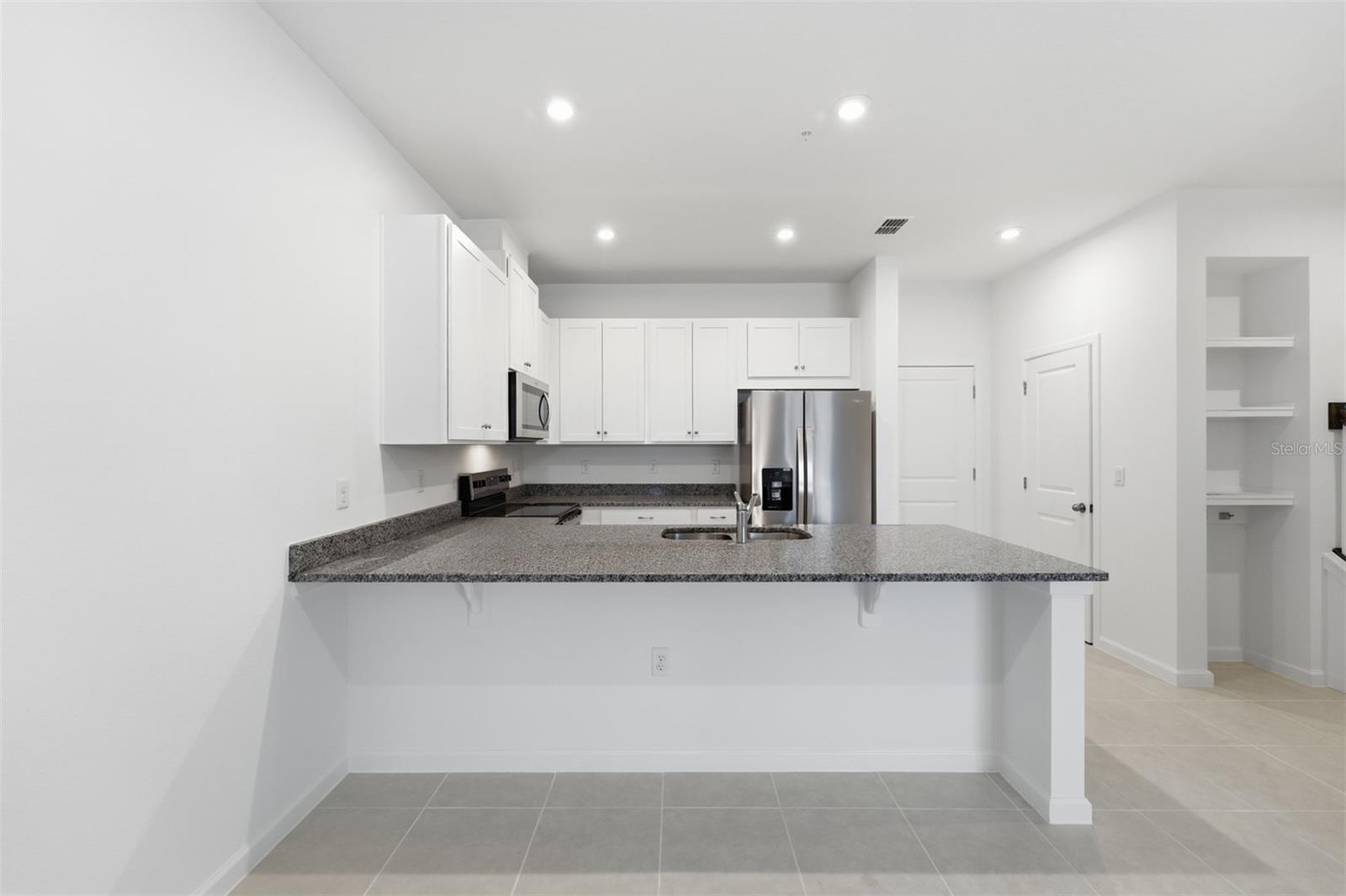 Image 4 of 52 For 10007 Gazebo Alley