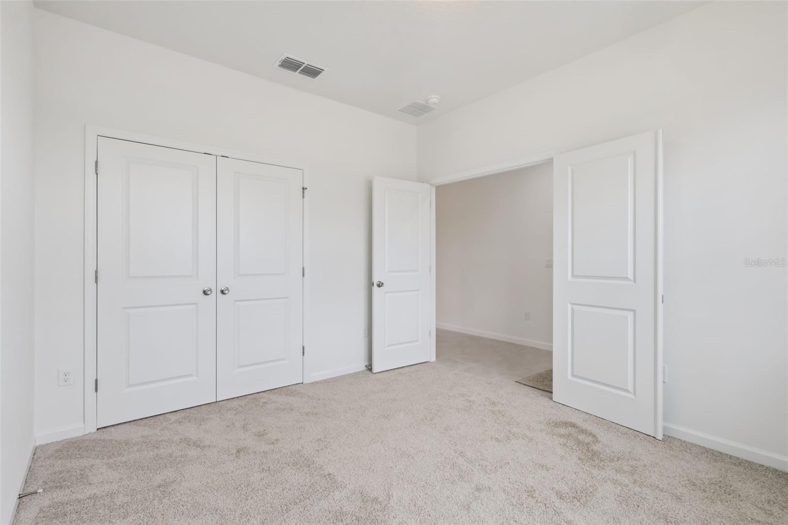 Image 10 of 19 For 3772 Watercliff Circle