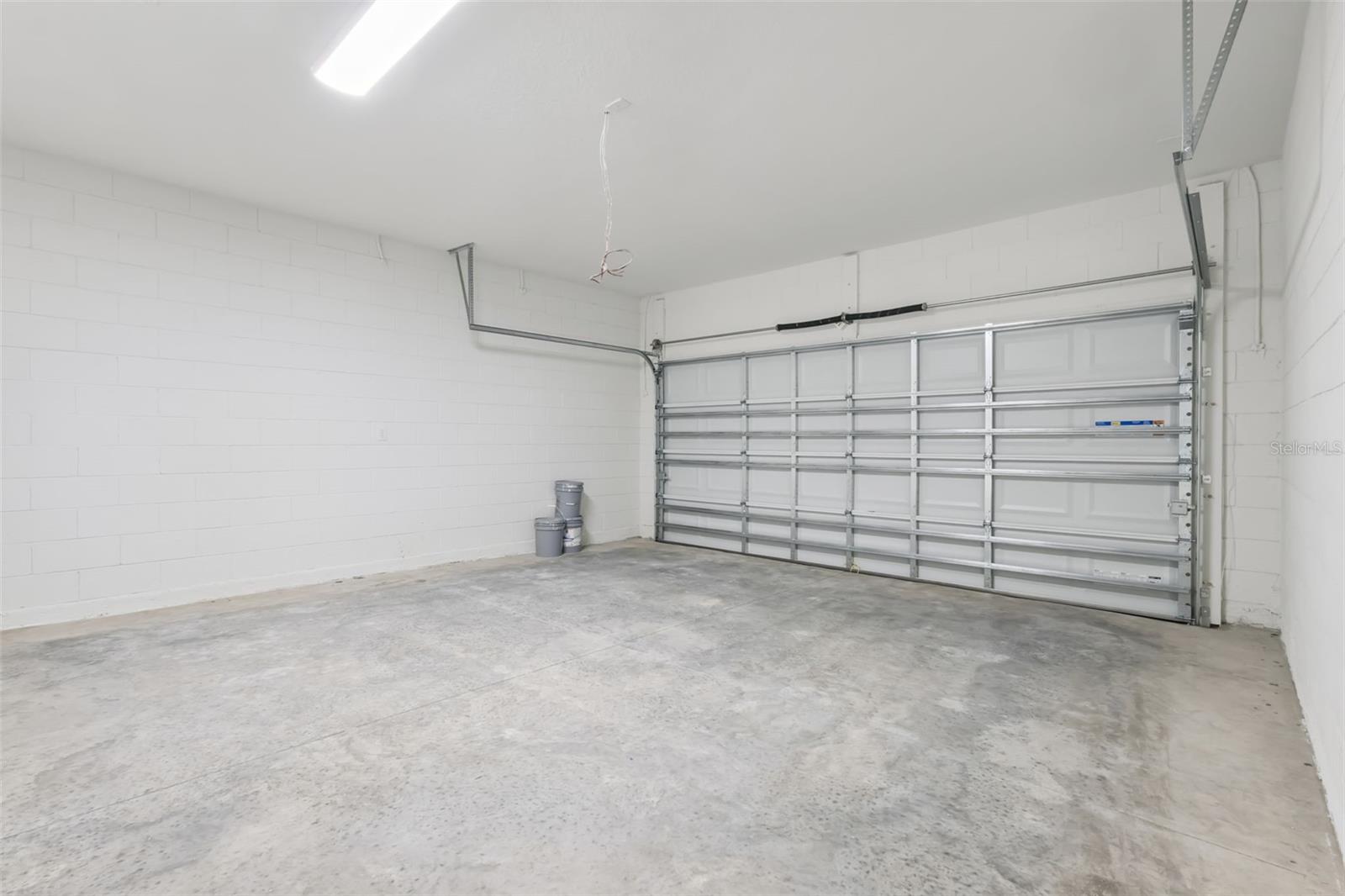 Image 17 of 19 For 3772 Watercliff Circle