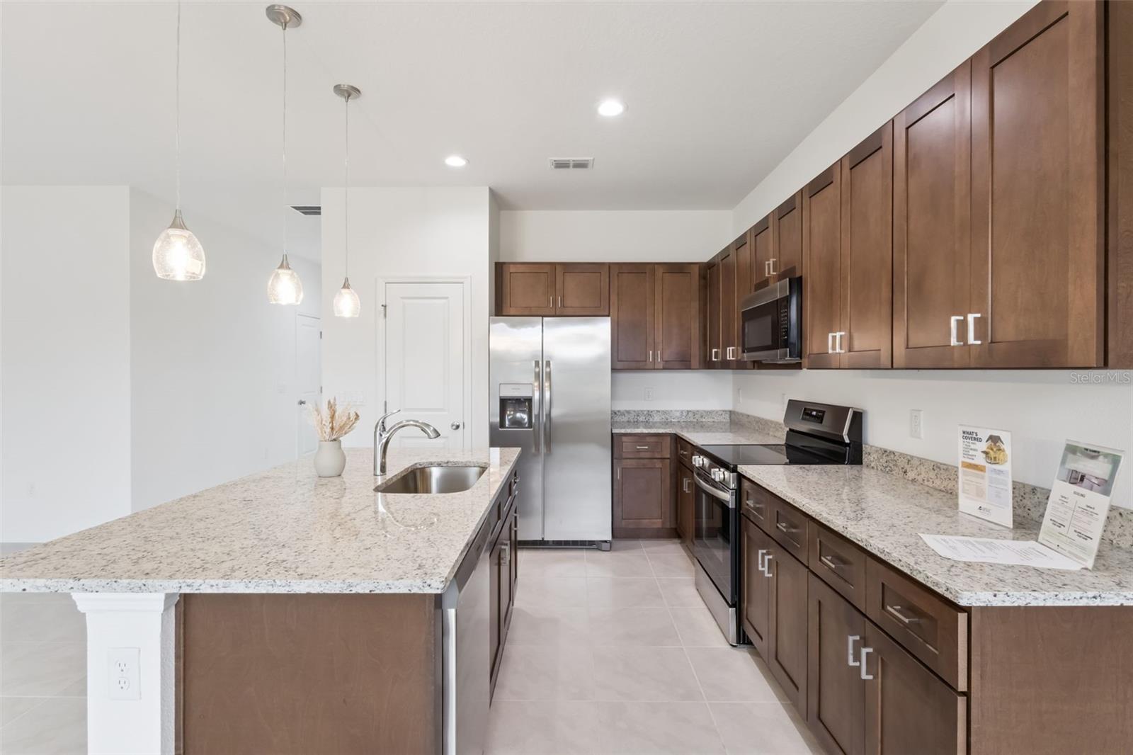 Image 6 of 19 For 3772 Watercliff Circle