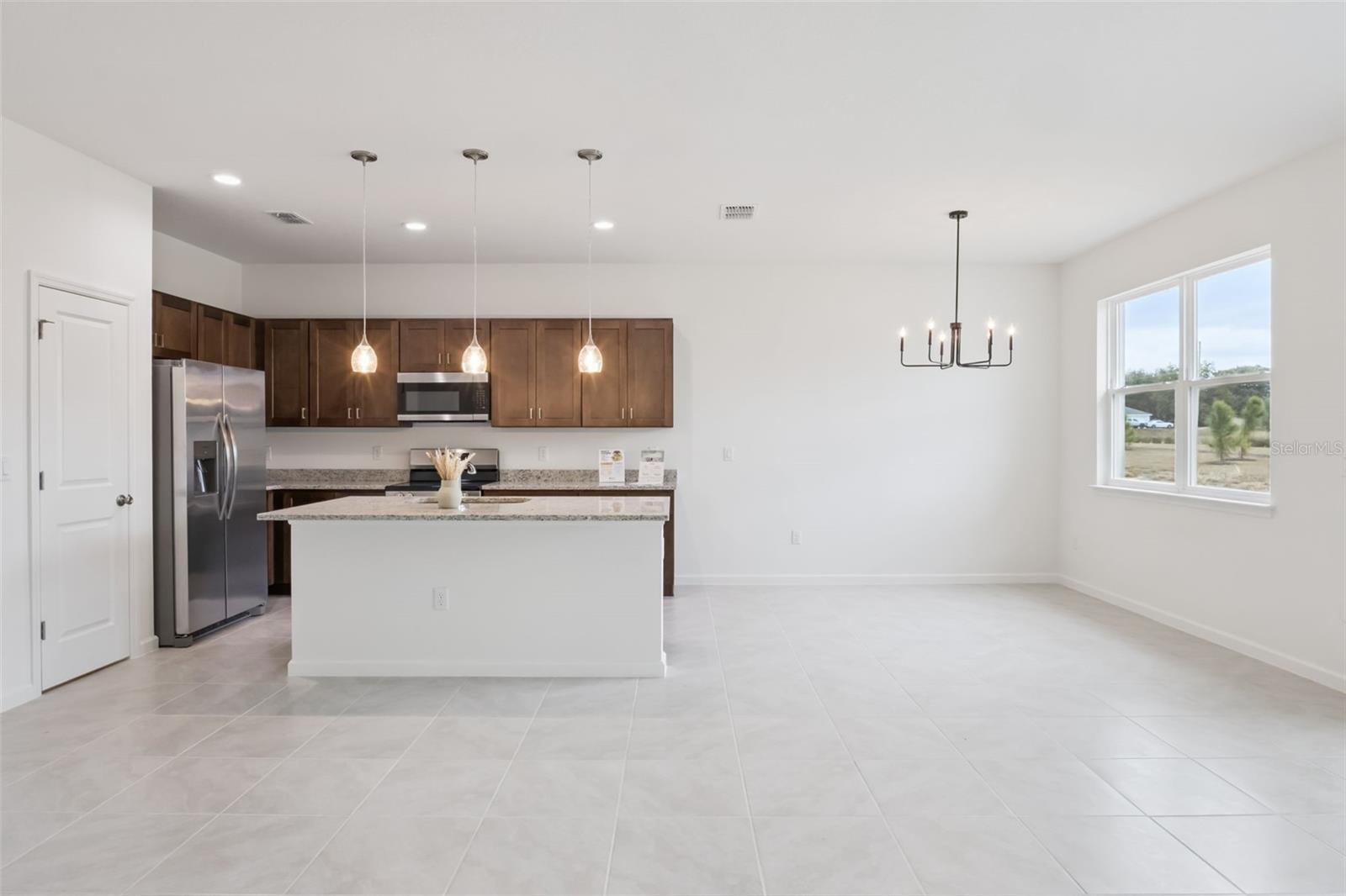 Image 7 of 19 For 3772 Watercliff Circle