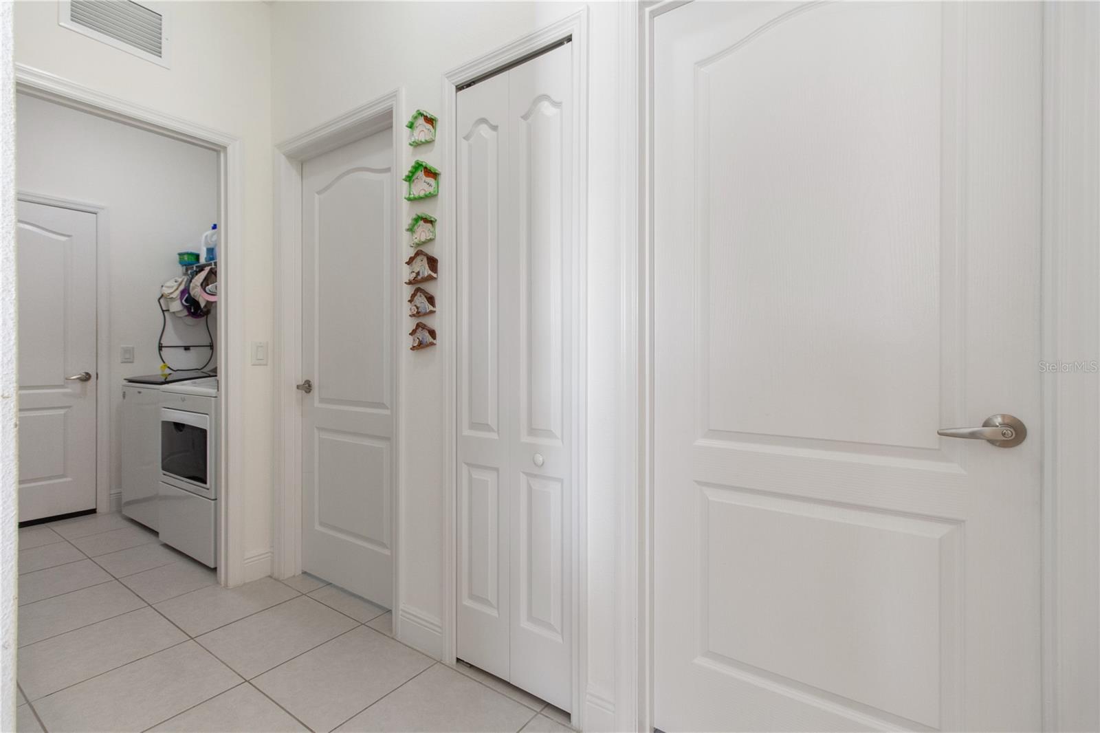 Image 21 of 59 For 3723 Azurite Way