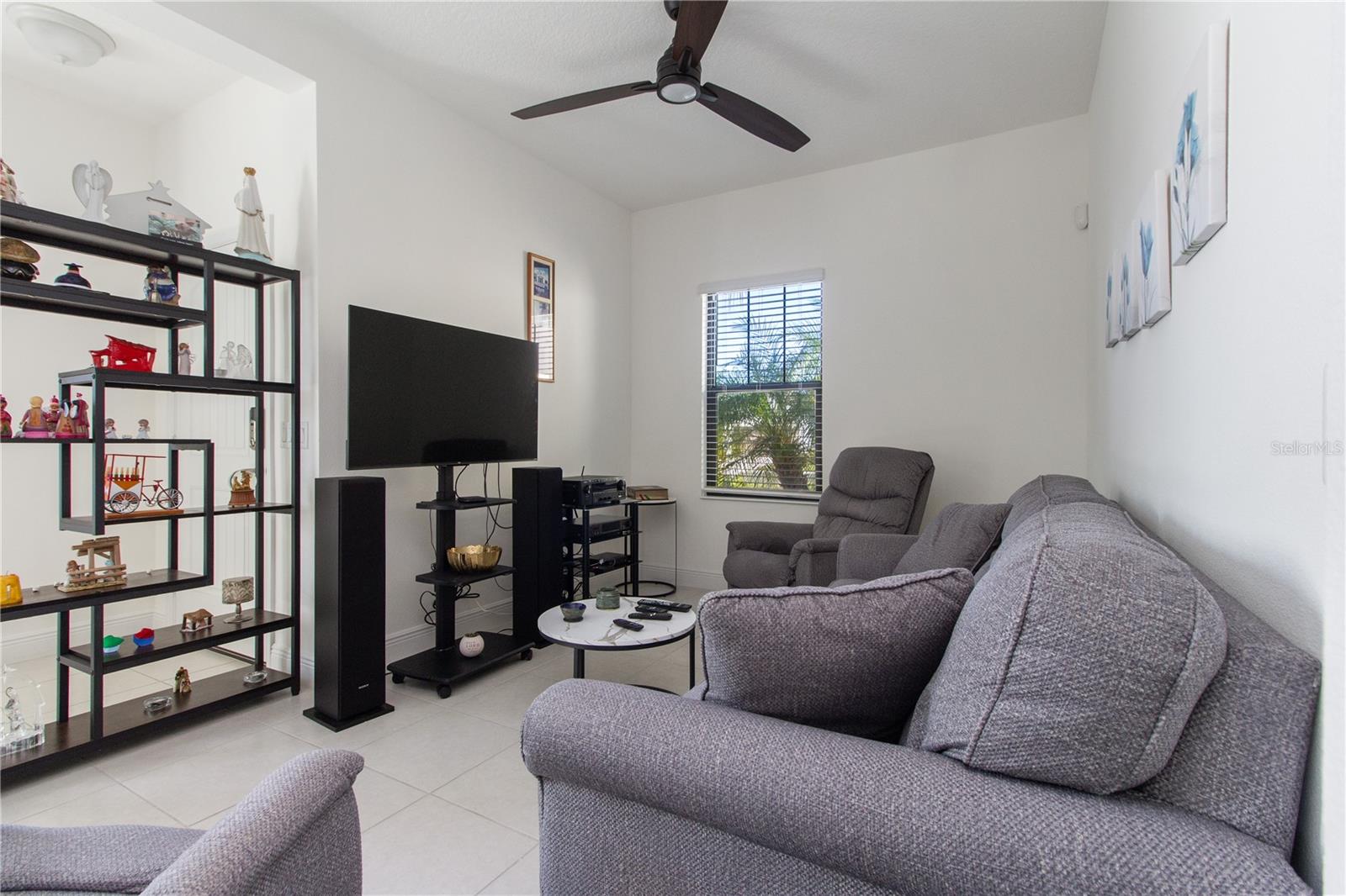 Image 23 of 59 For 3723 Azurite Way