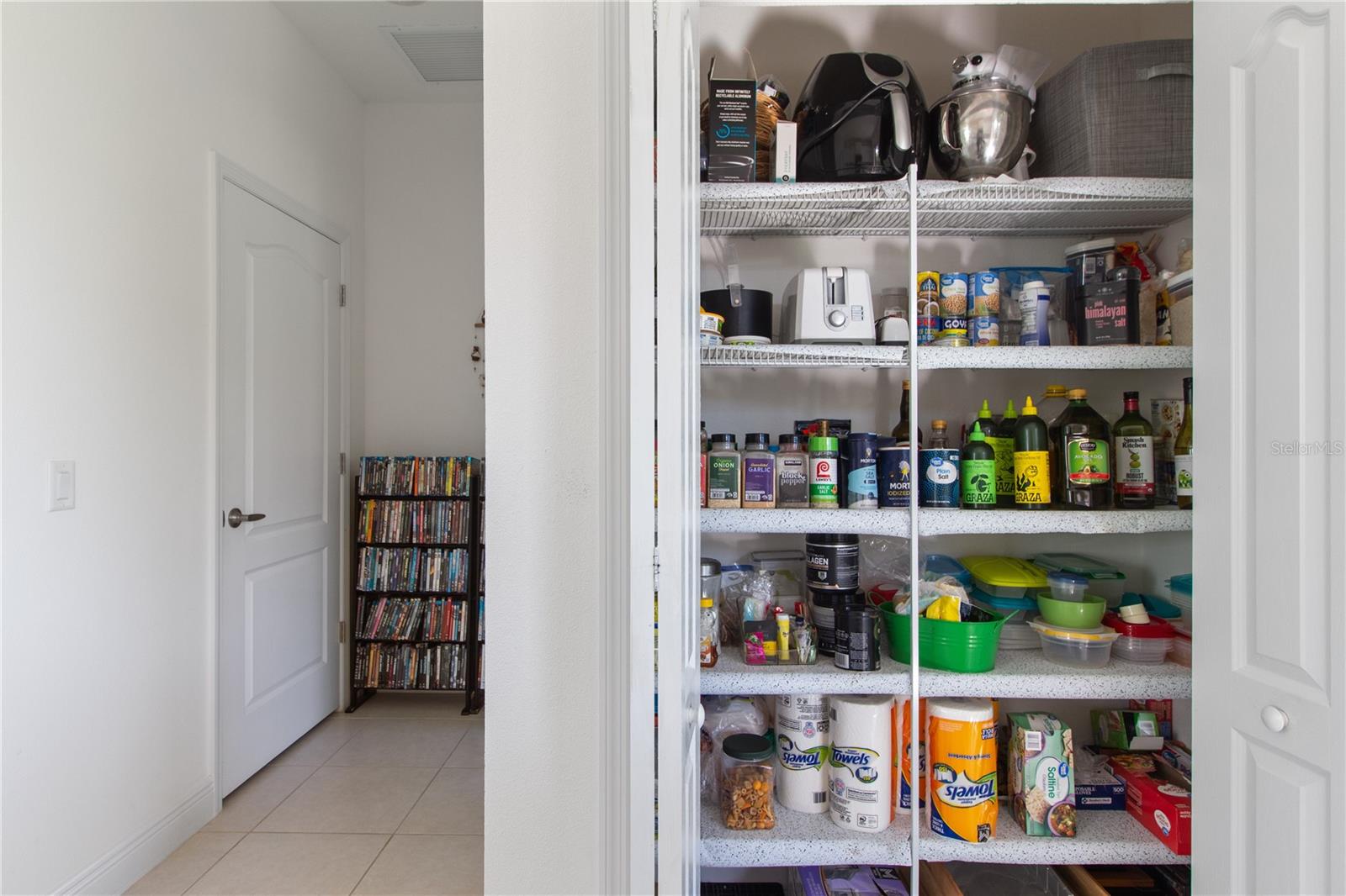 Image 28 of 59 For 3723 Azurite Way