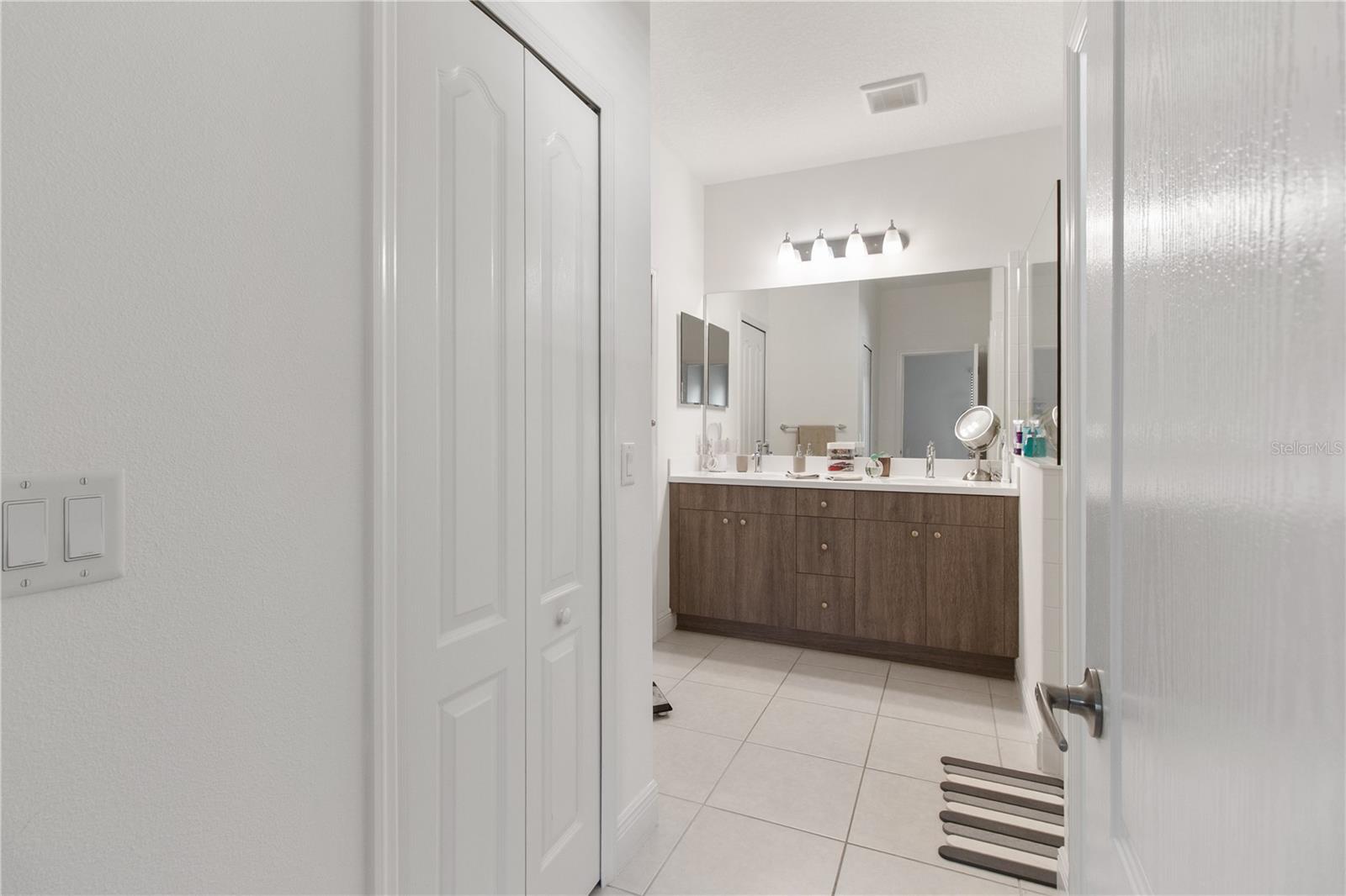 Image 31 of 59 For 3723 Azurite Way