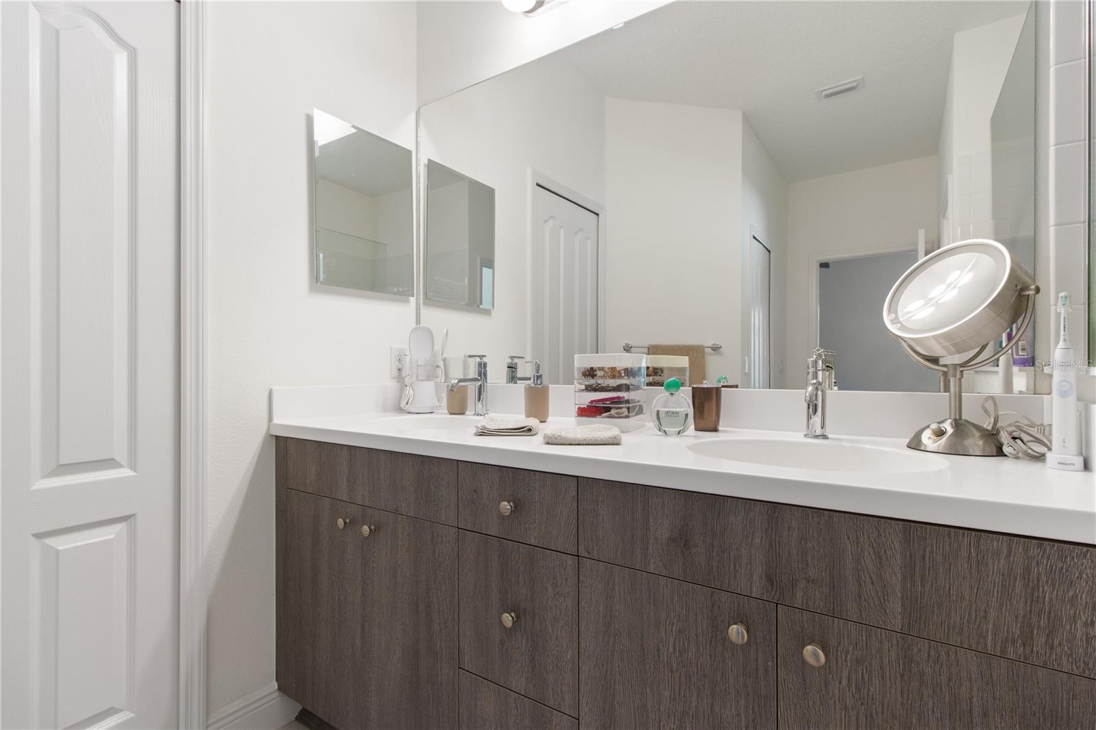 Image 34 of 59 For 3723 Azurite Way