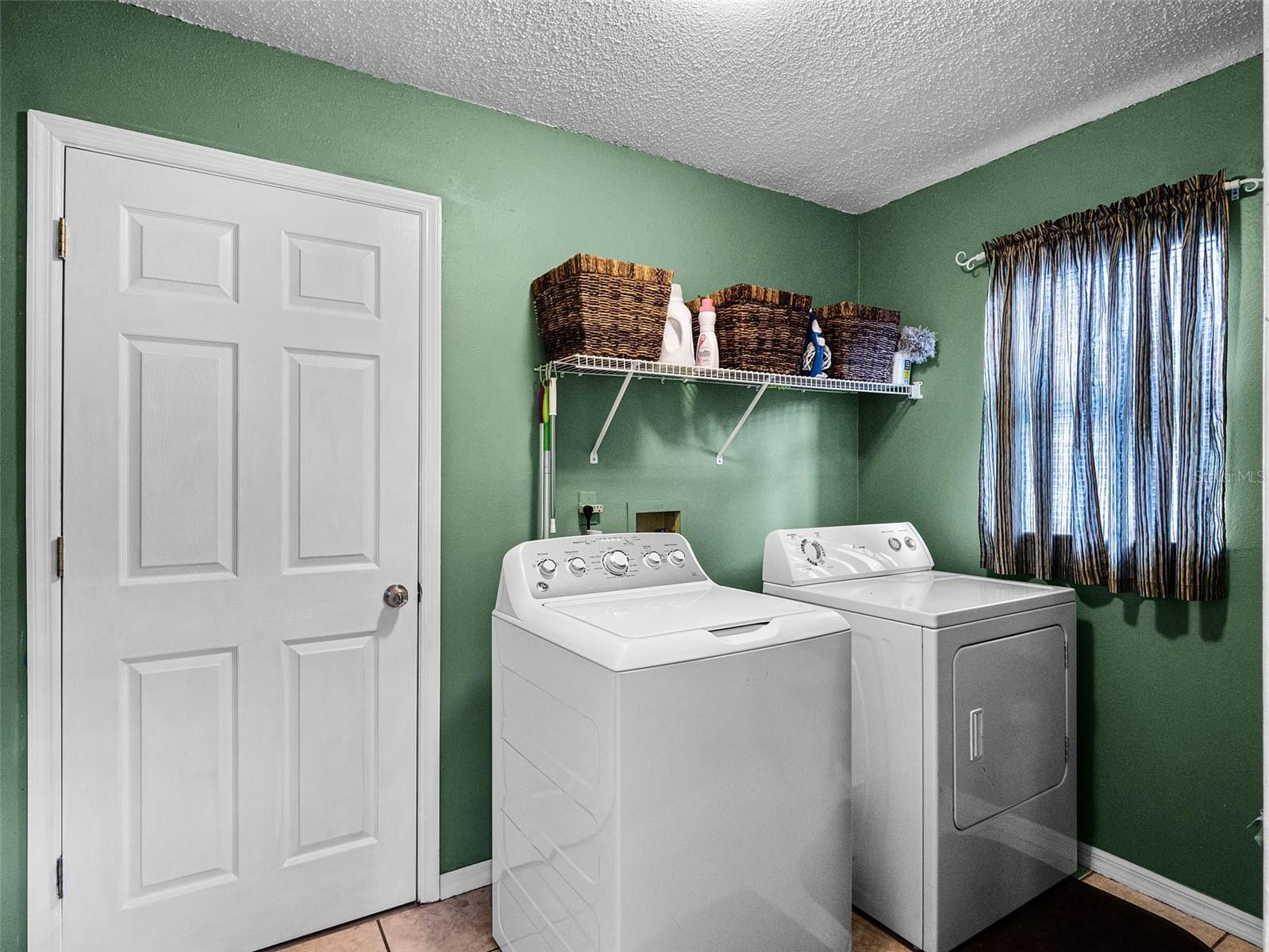 Image 20 of 23 For 408 Becky Street