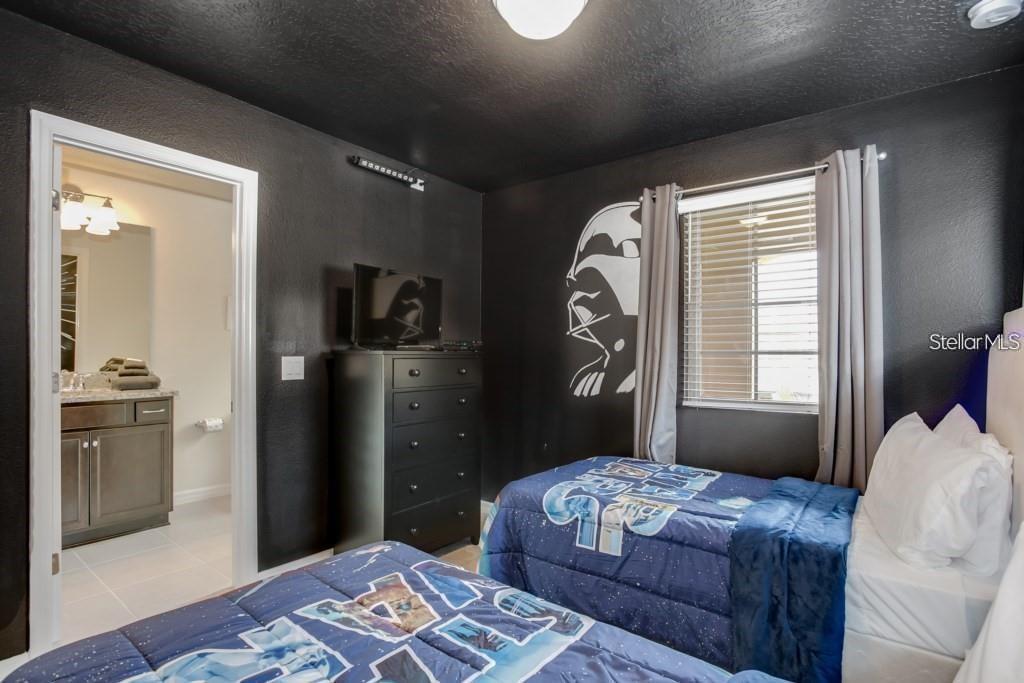 Image 16 of 41 For 8816 Corcovado Drive