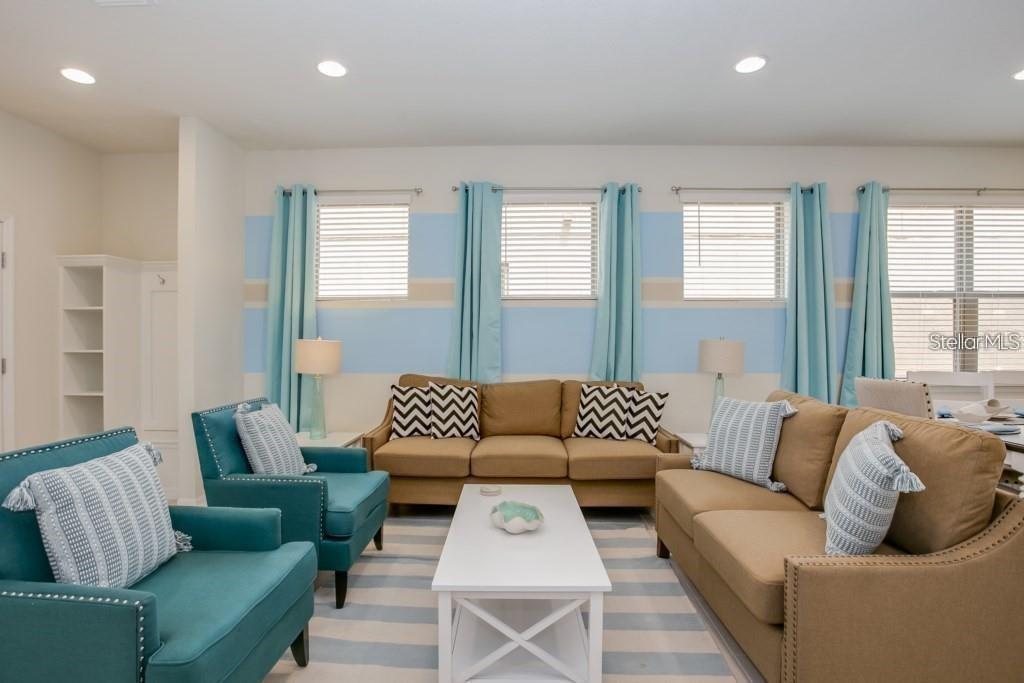 Image 4 of 41 For 8816 Corcovado Drive