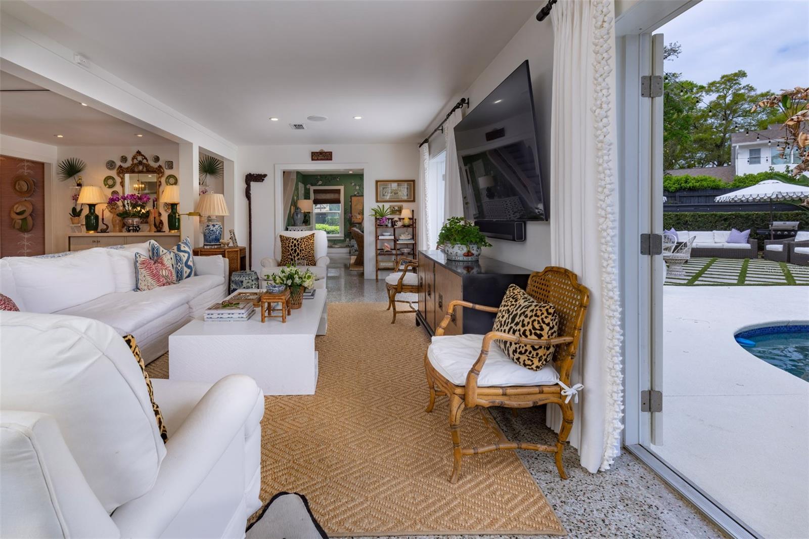 Image 20 of 64 For 647 Randy Lane