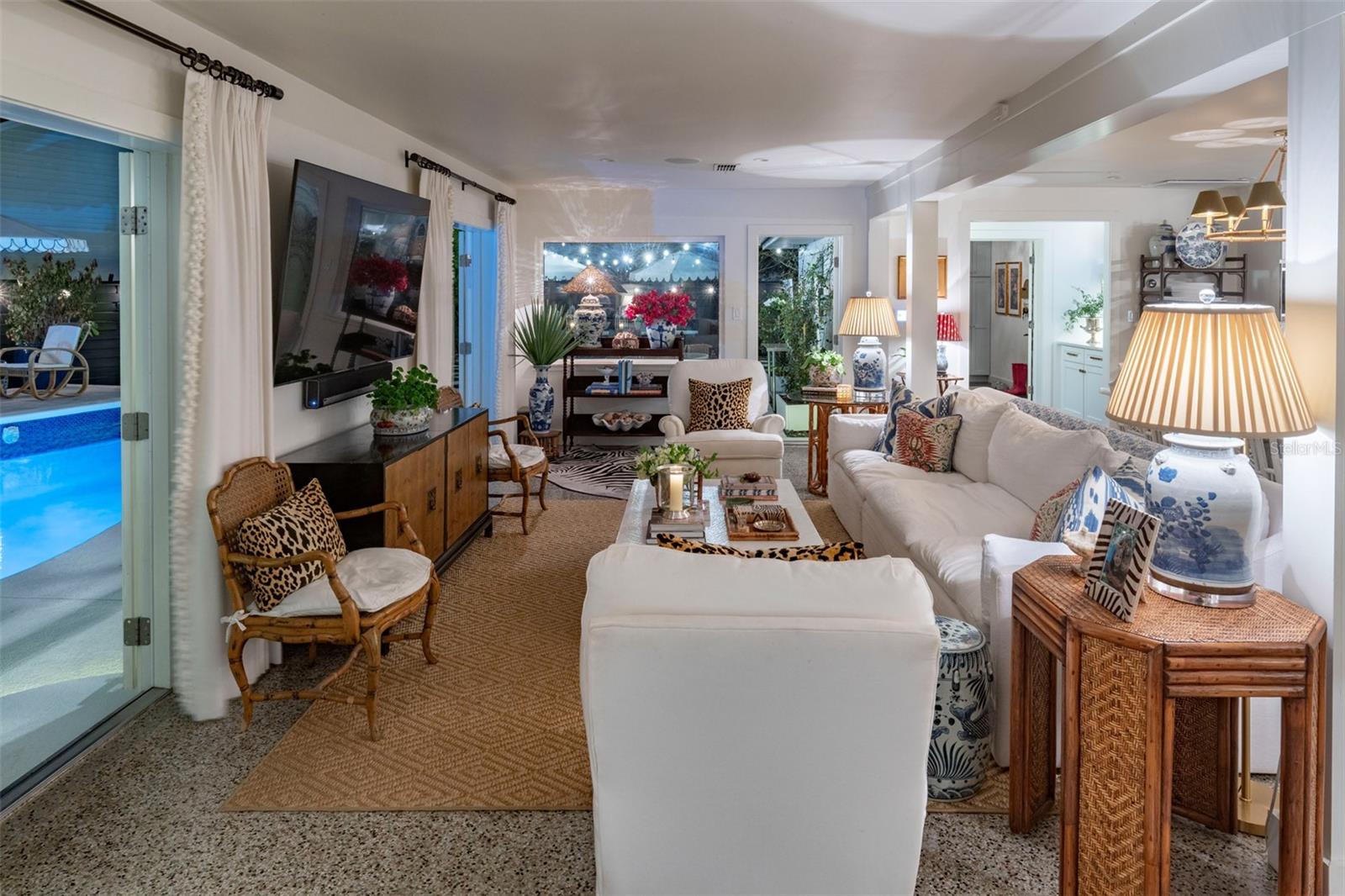 Image 24 of 64 For 647 Randy Lane