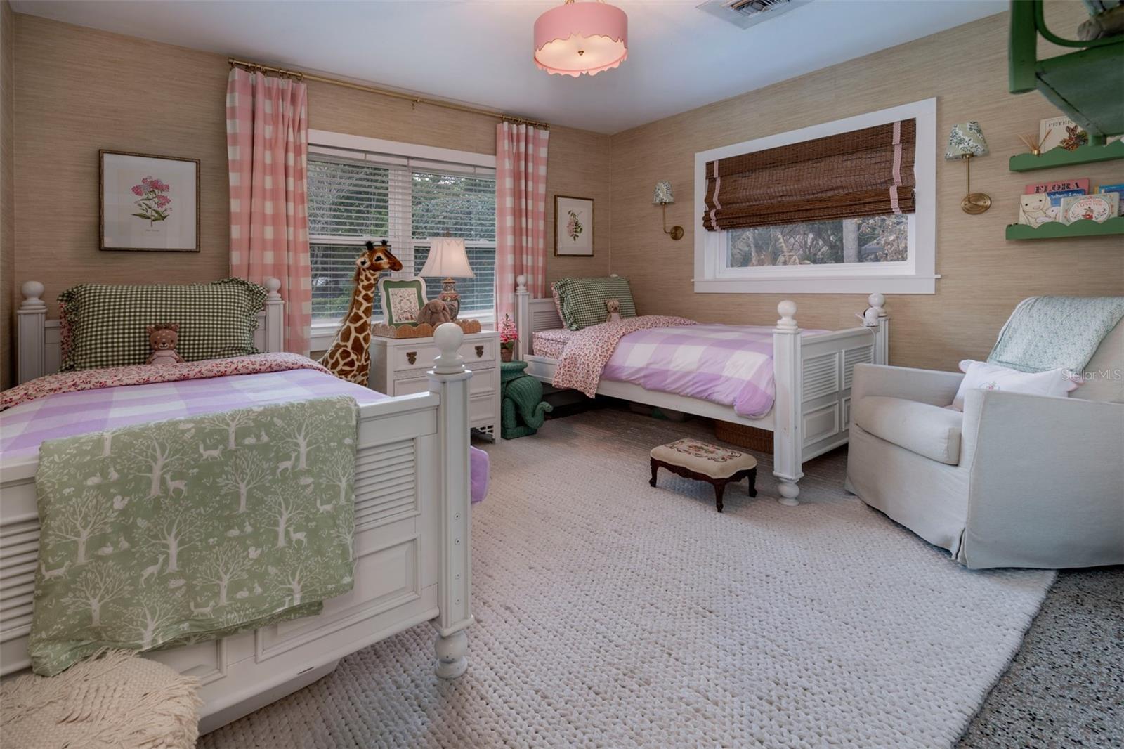 Image 45 of 64 For 647 Randy Lane