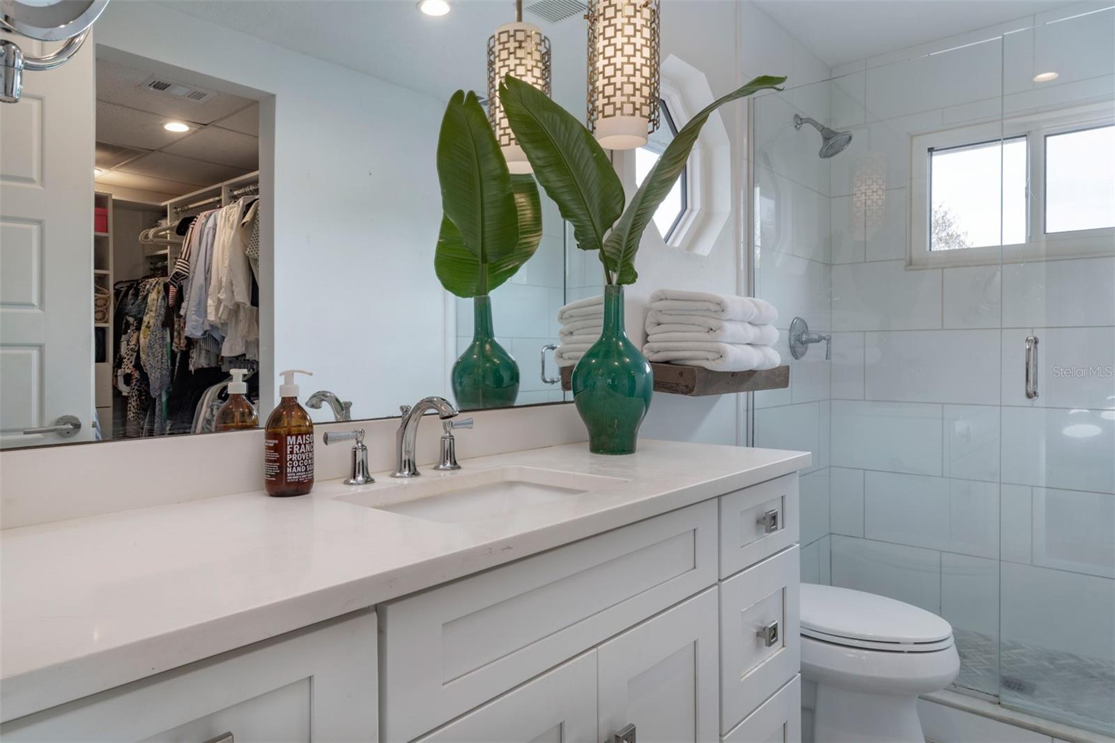 Image 52 of 64 For 647 Randy Lane