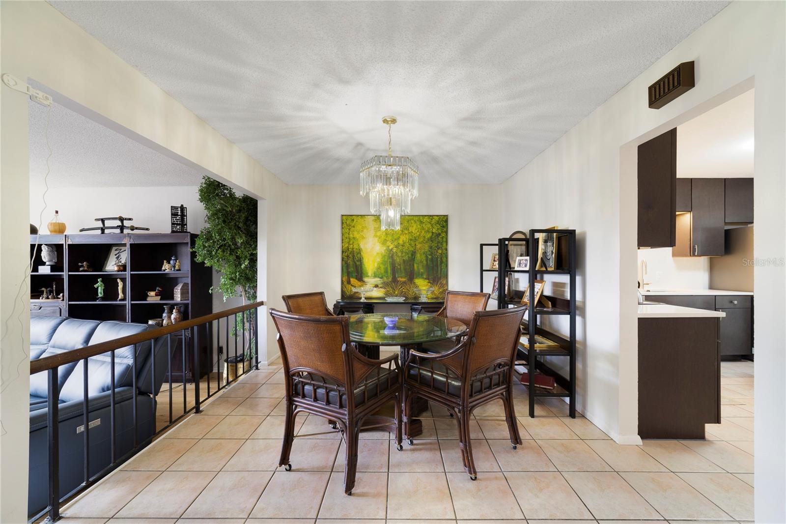 Image 4 of 17 For 692 Lake Villas Drive