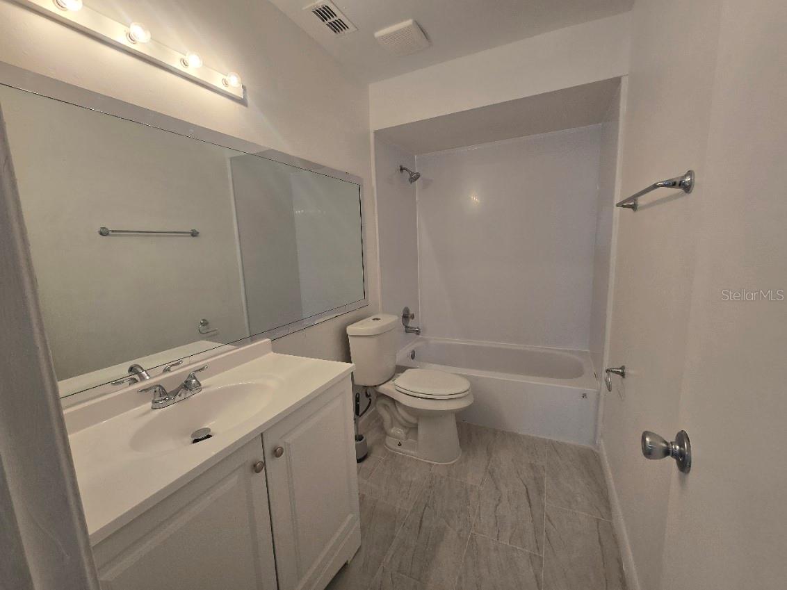 Image 9 of 12 For 5232 Via Hacienda Circle A217