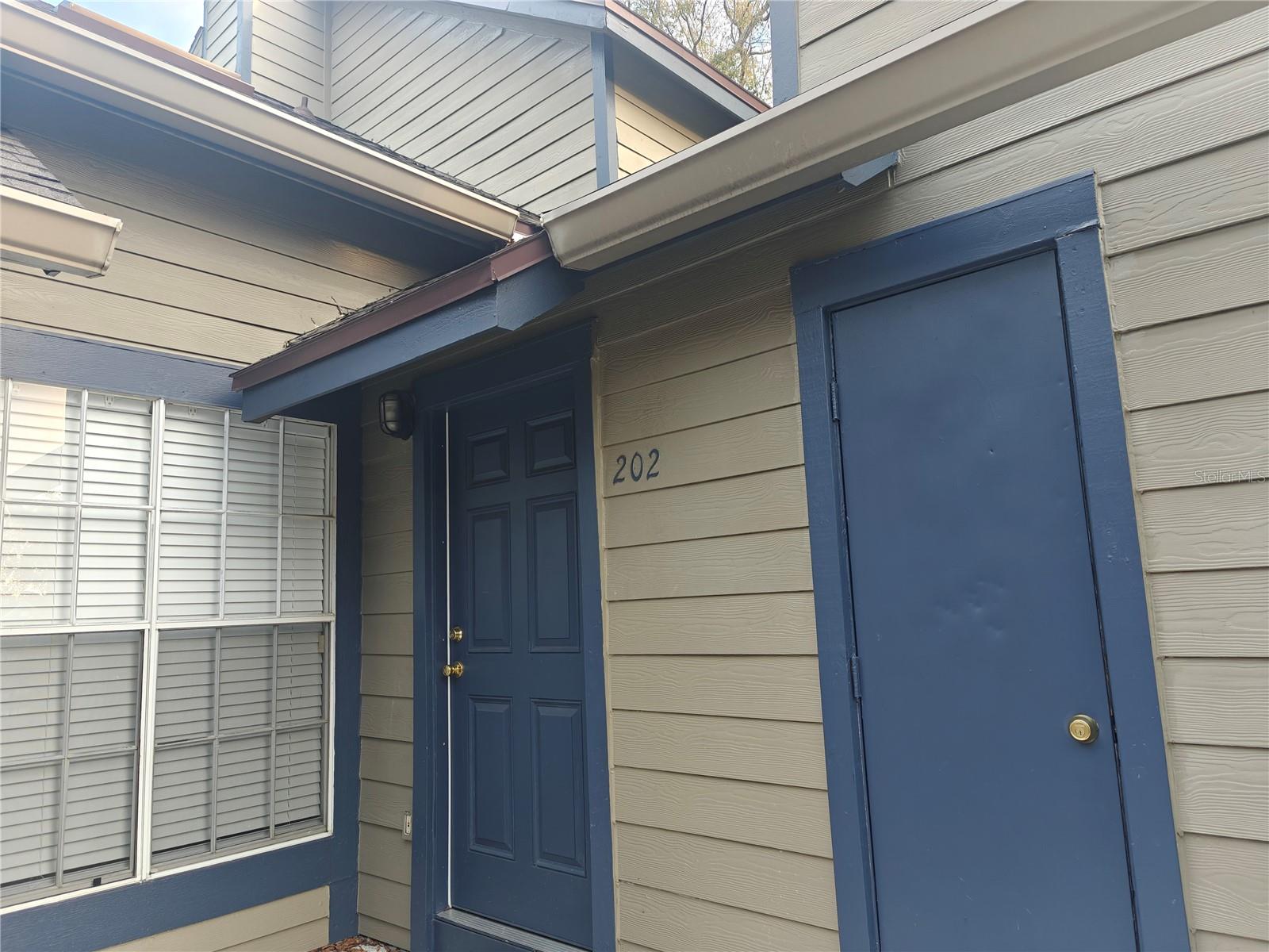 Image 3 of 17 For 948 Bird Bay Court 202